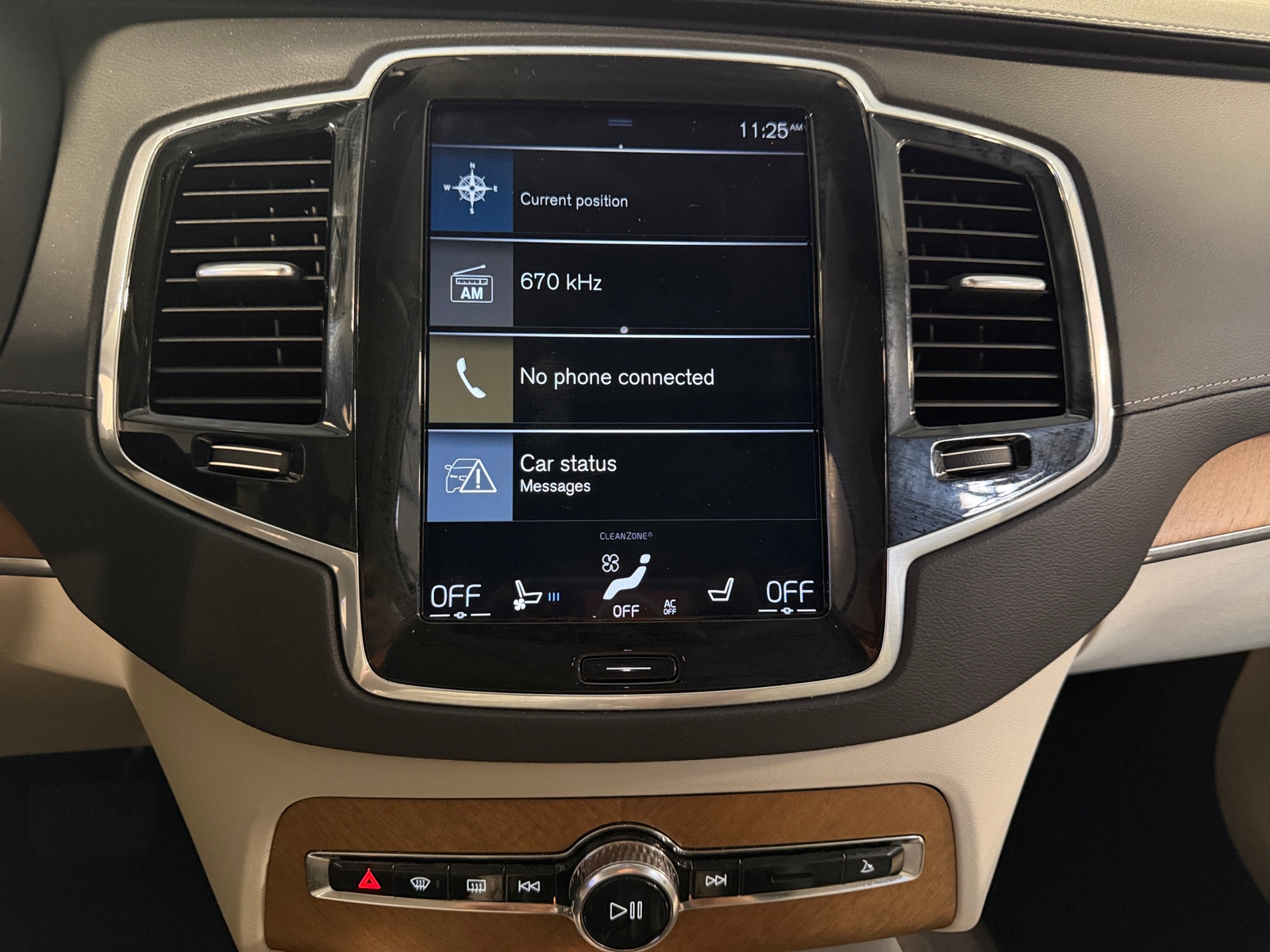 Thumbnail: 2019 Volvo XC90 - 3