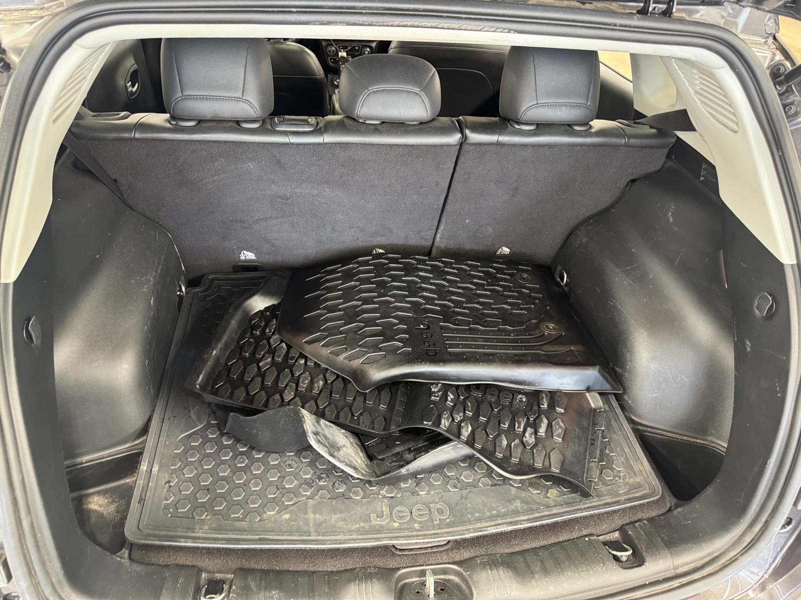 Thumbnail: 2019 Jeep Compass - 6