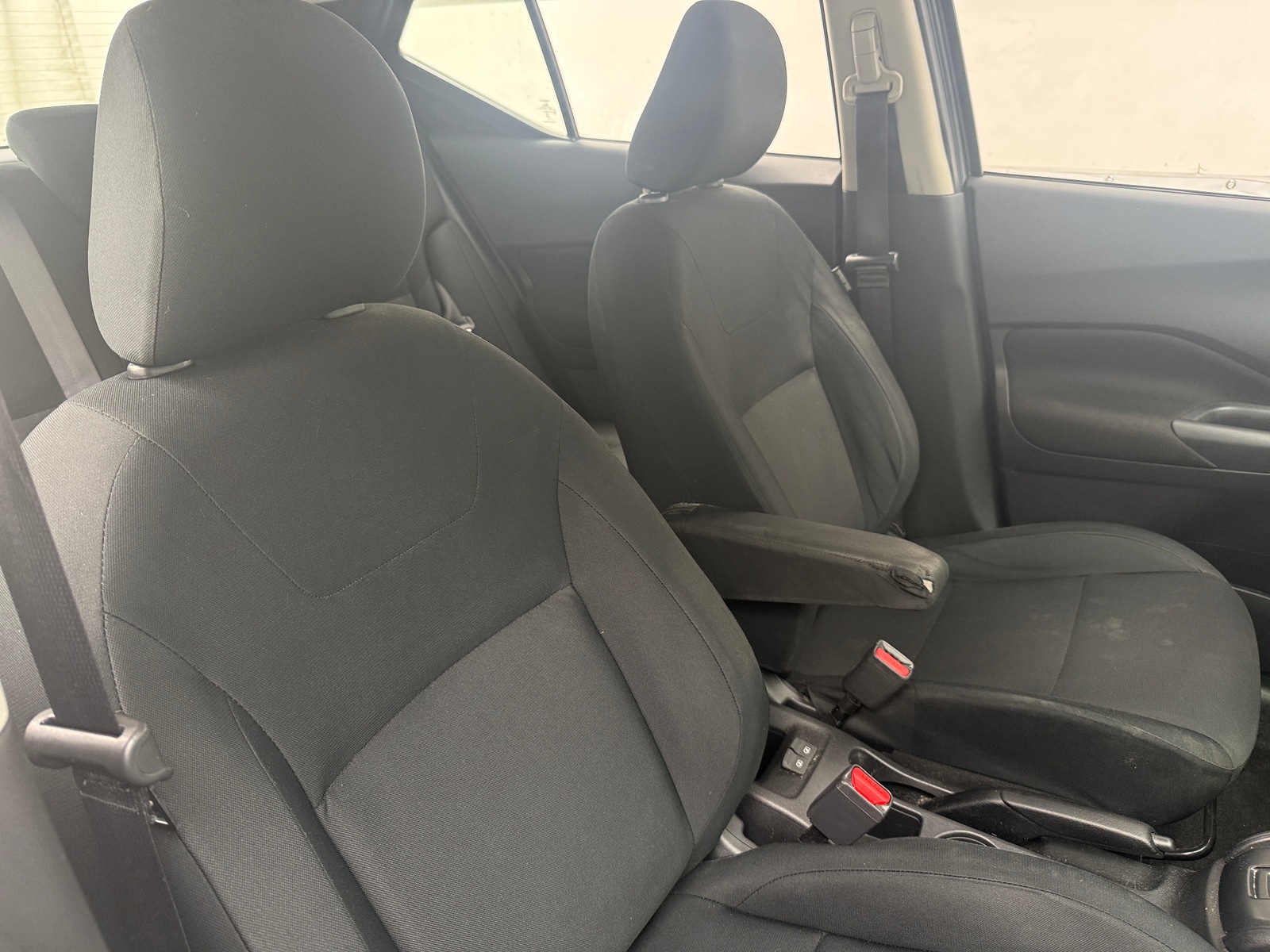 Thumbnail: 2023 Nissan Kicks - 2