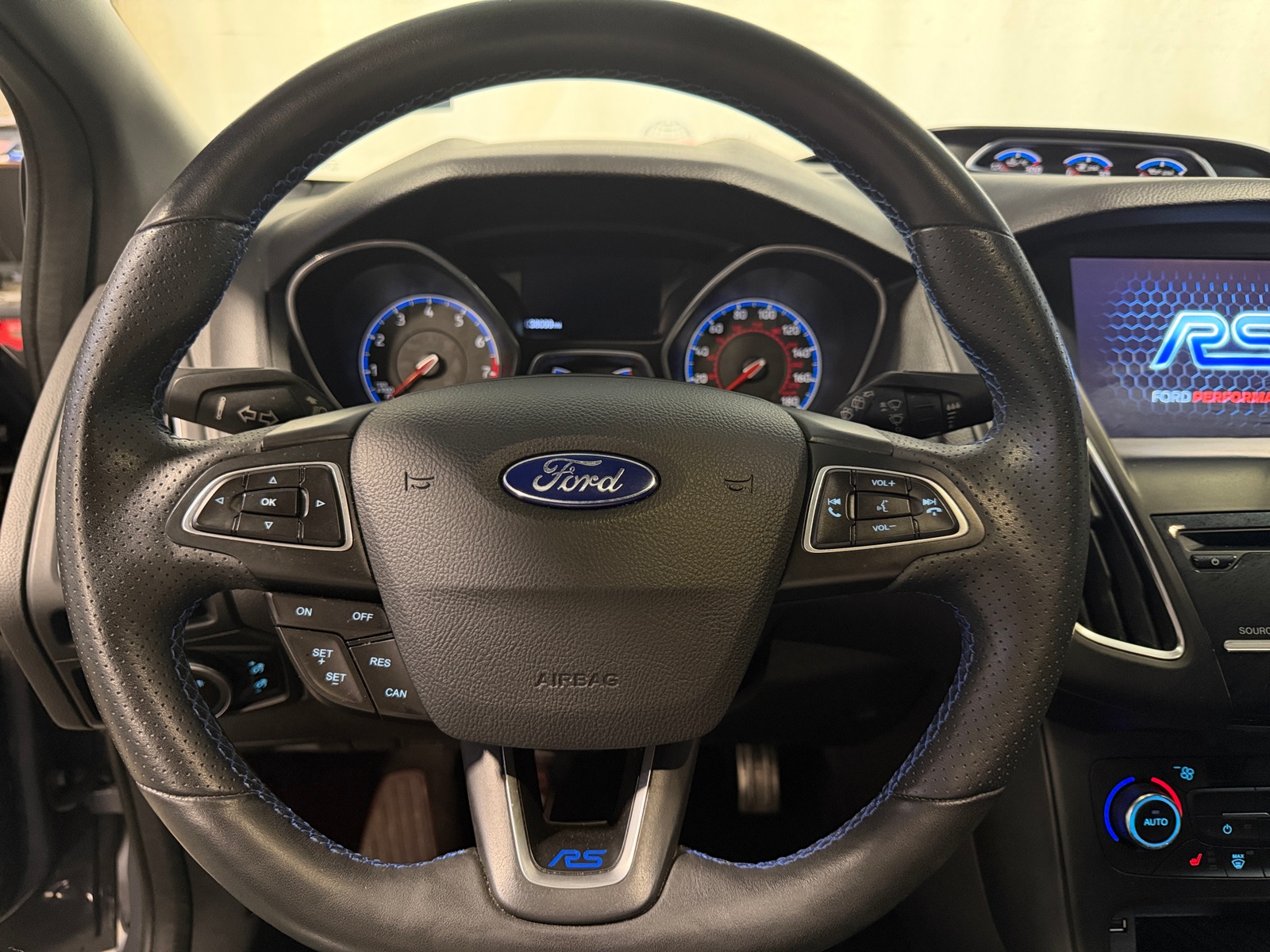 Thumbnail: 2017 Ford Focus - 5