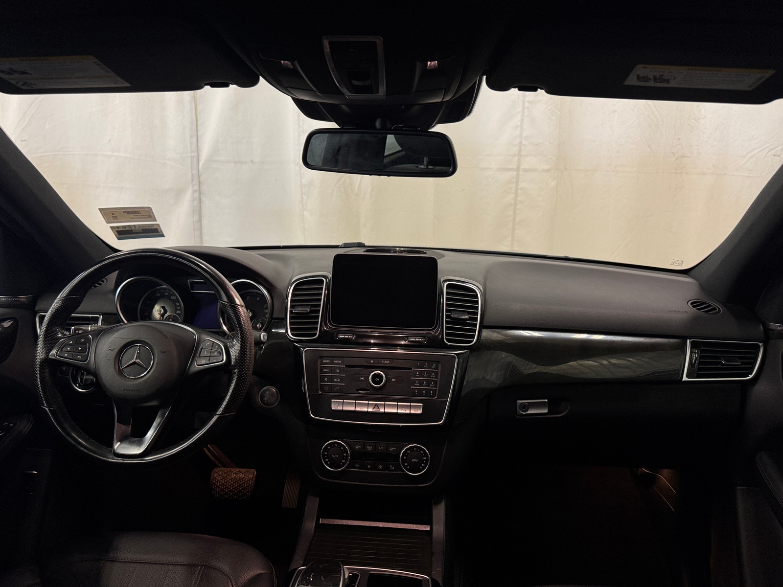 Thumbnail: 2018 Mercedes-Benz GLE - 2