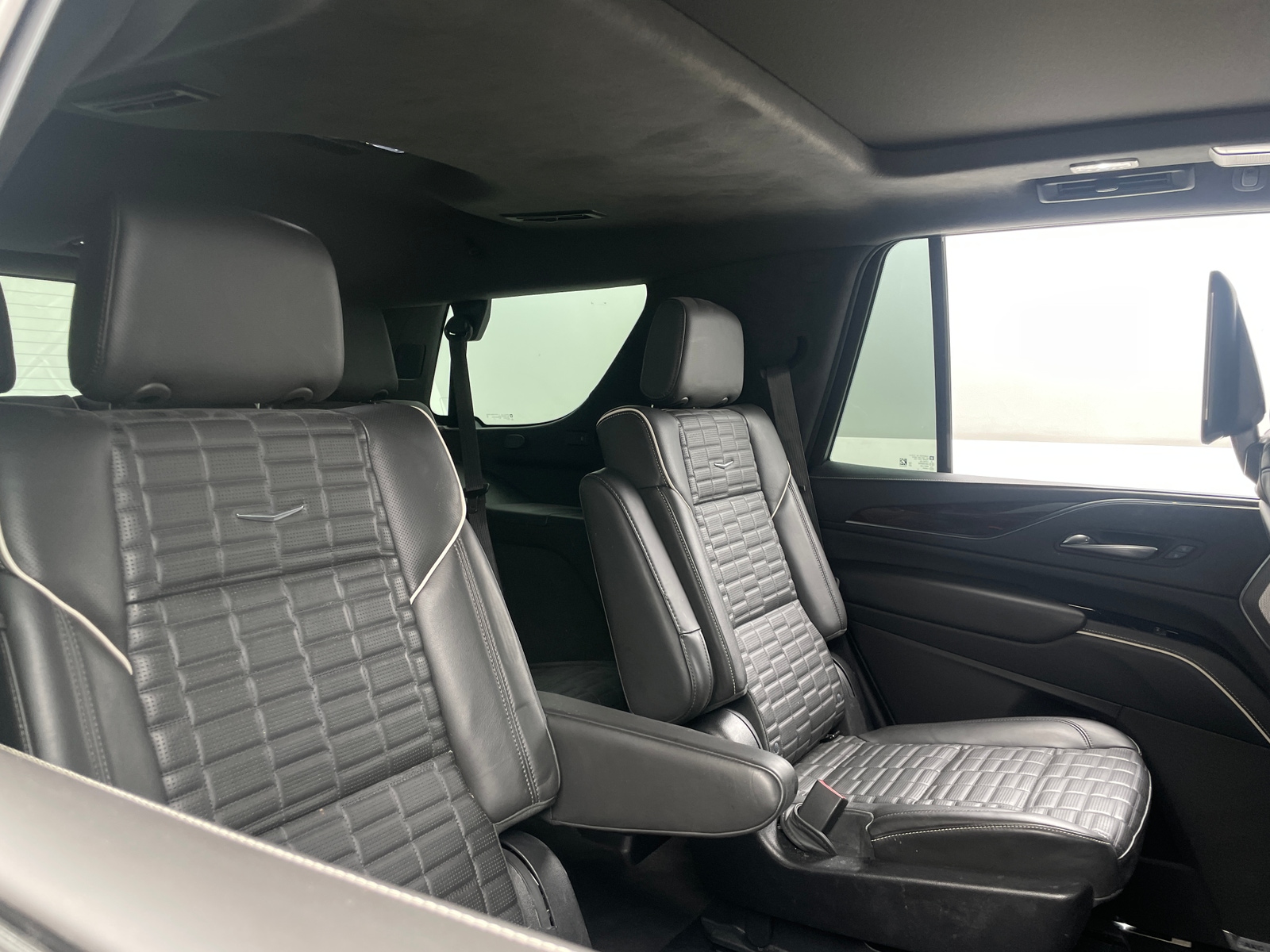 Thumbnail: 2022 Cadillac Escalade - 5
