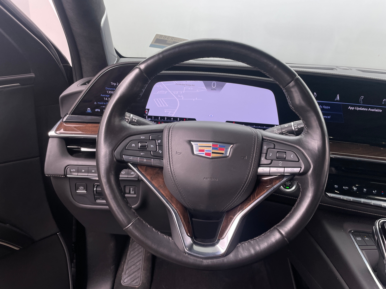 Thumbnail: 2022 Cadillac Escalade - 4