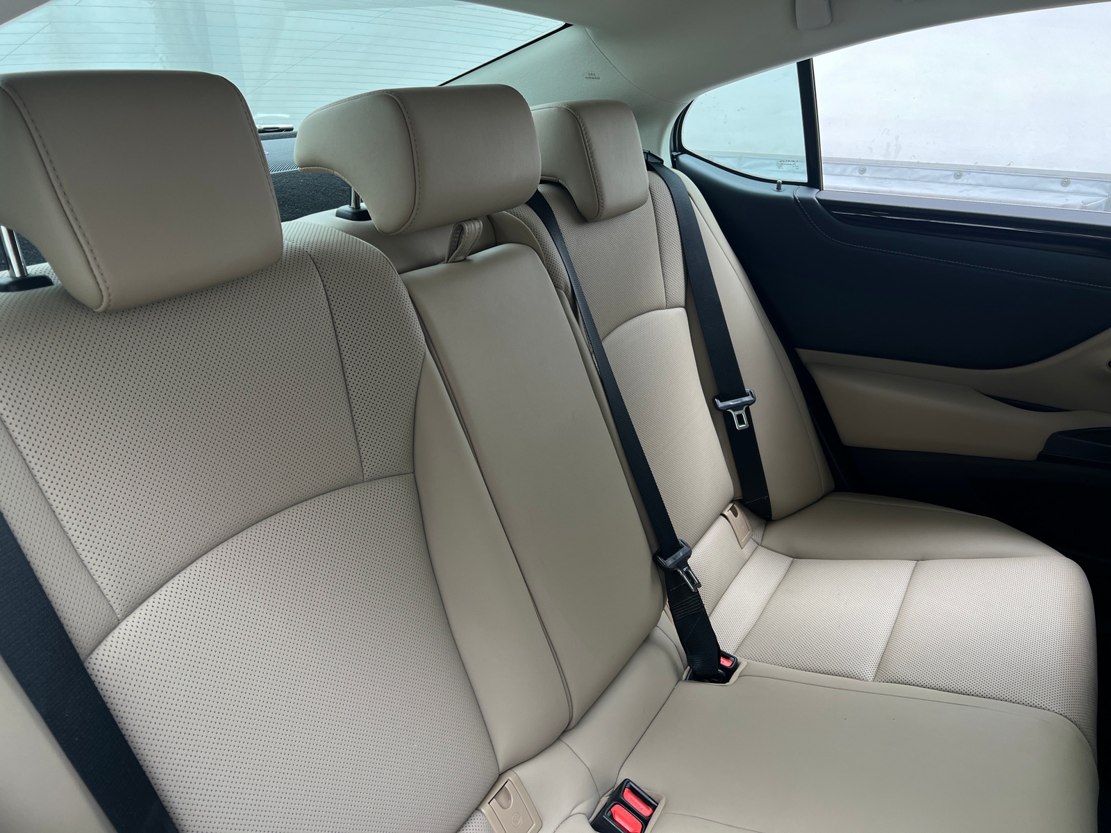 Thumbnail: 2021 Lexus ES - 5