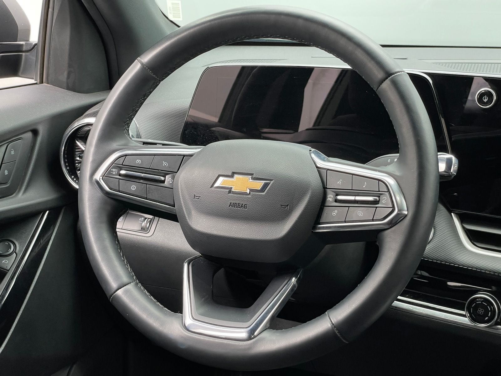 Thumbnail: 2025 Chevrolet Equinox - 5
