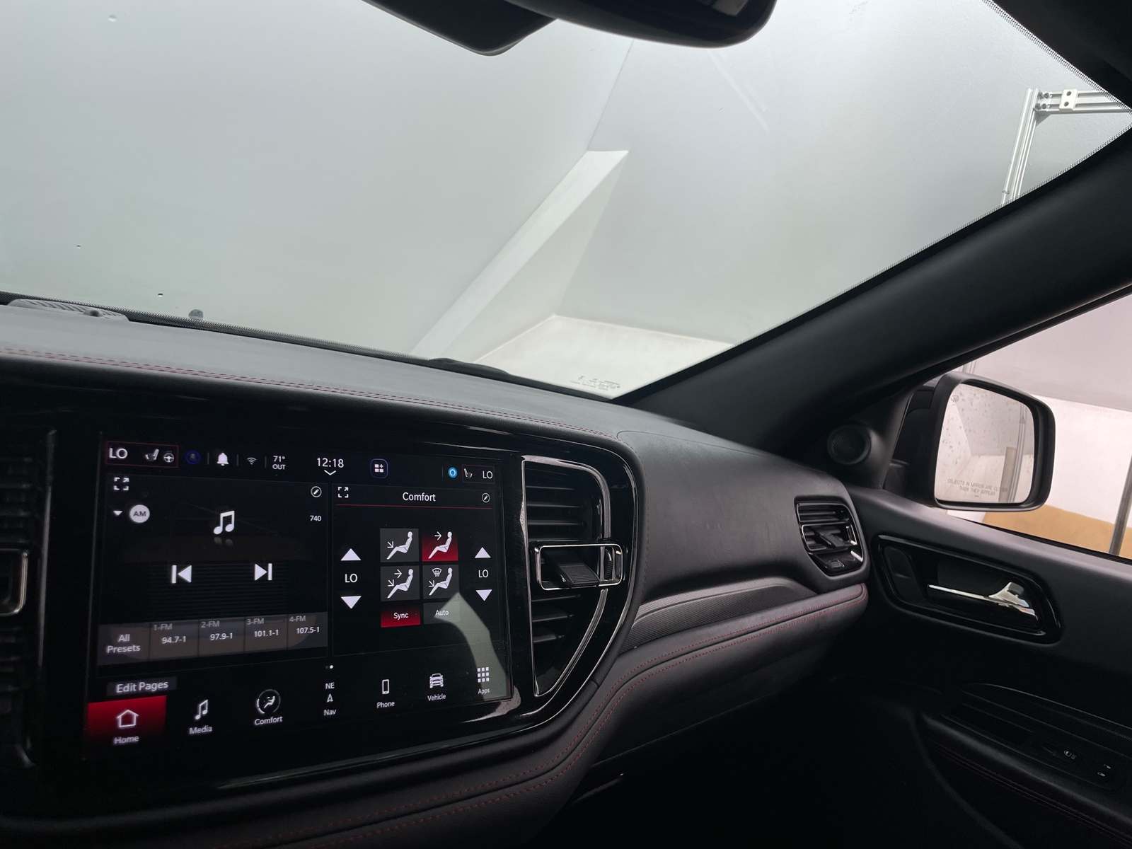 Thumbnail: 2023 Dodge Durango - 3