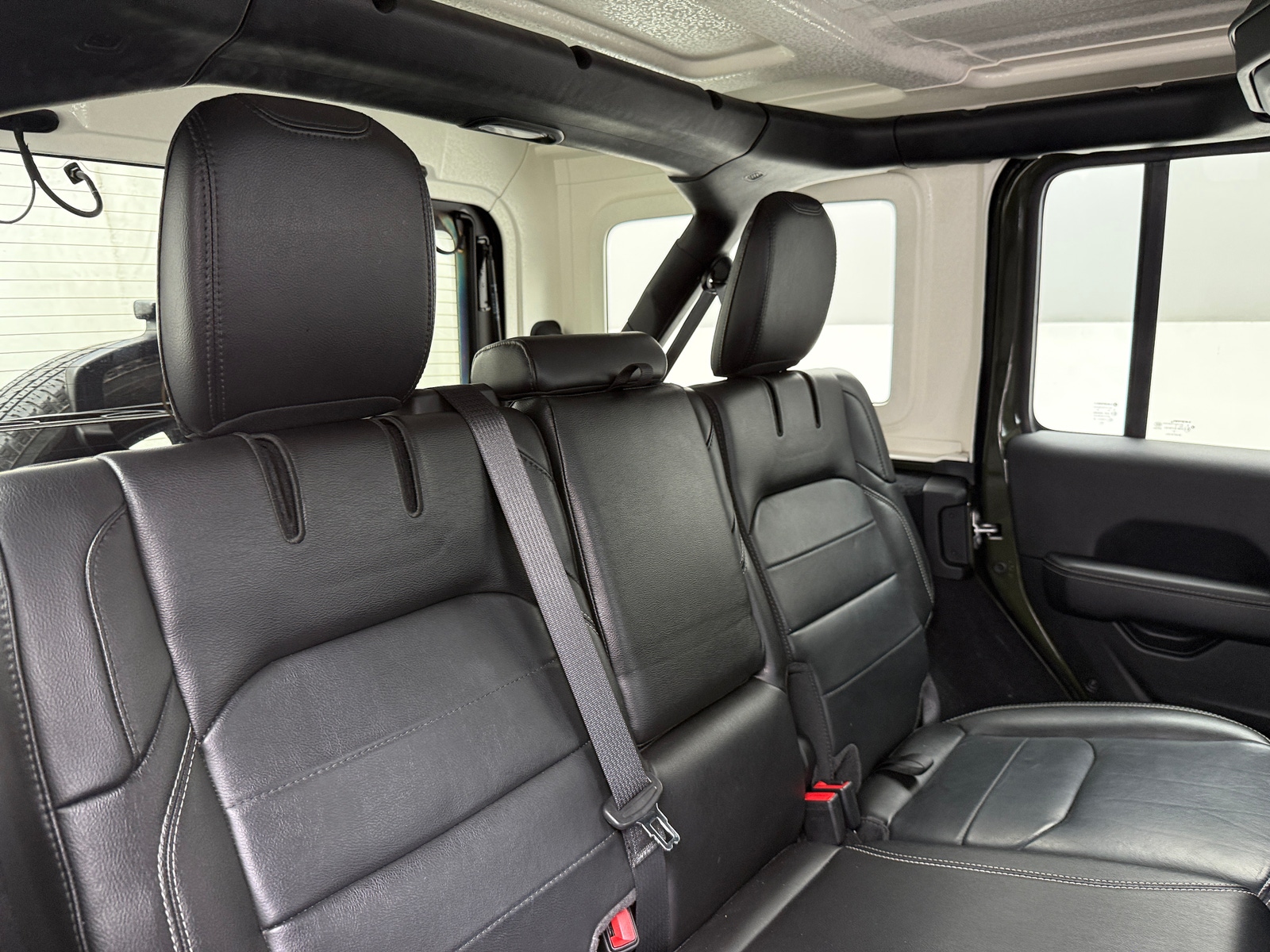 Thumbnail: 2021 Jeep Wrangler - 5