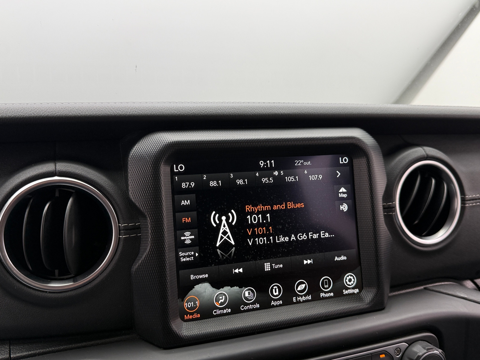 Thumbnail: 2021 Jeep Wrangler - 3