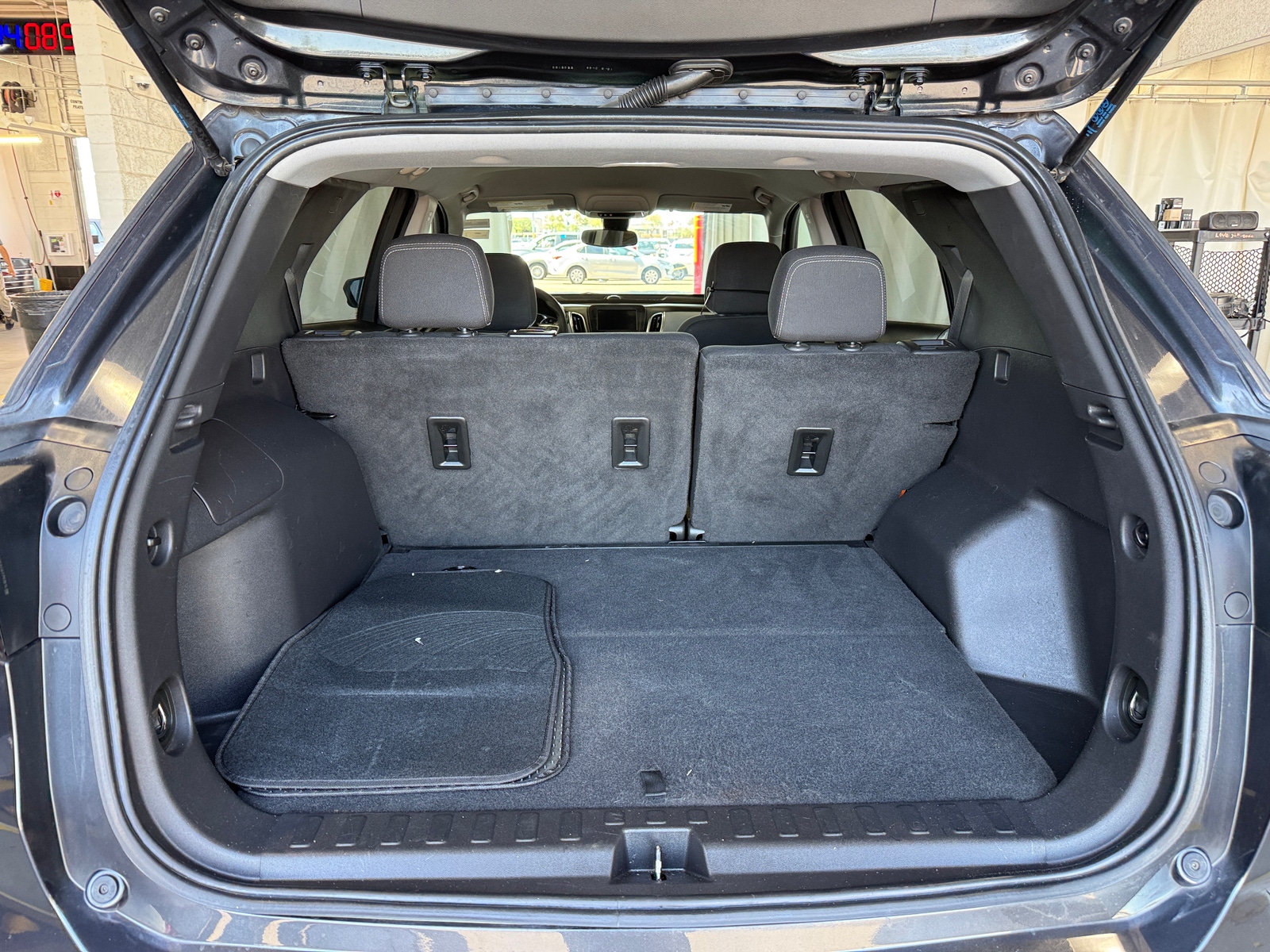 Thumbnail: 2022 Chevrolet Equinox - 7