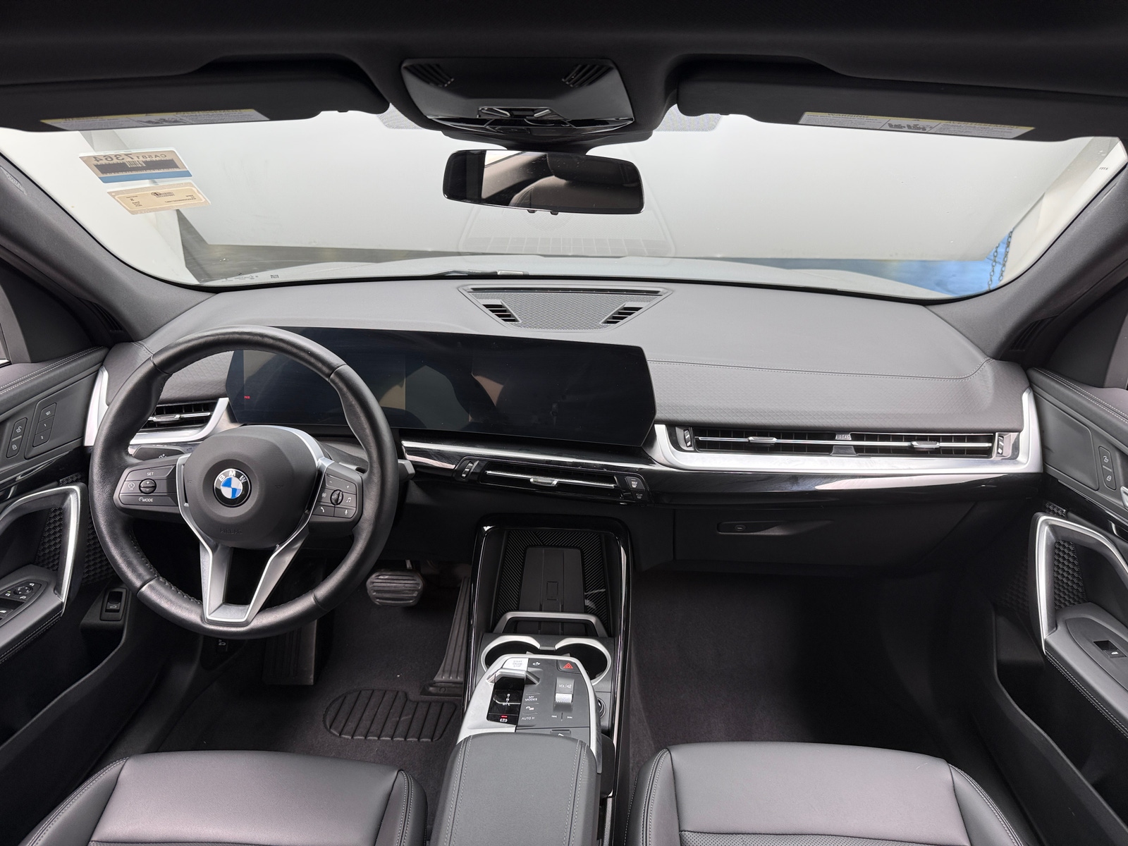 Thumbnail: 2025 BMW X2 - 2