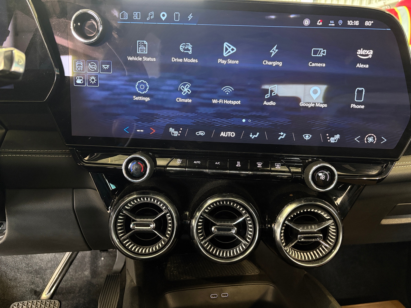 Thumbnail: 2024 Chevrolet Blazer EV - 4