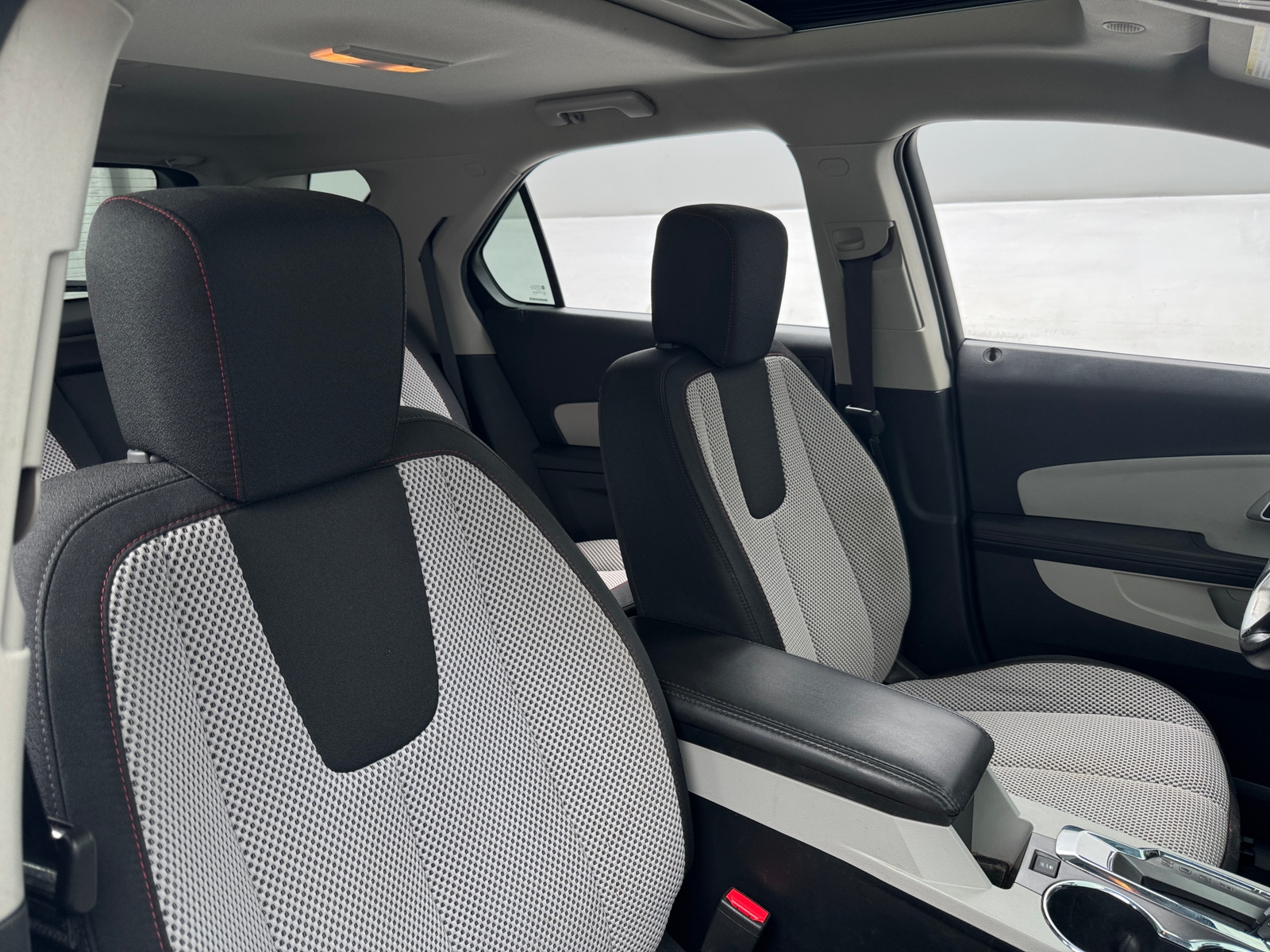 Thumbnail: 2017 Chevrolet Equinox - 2