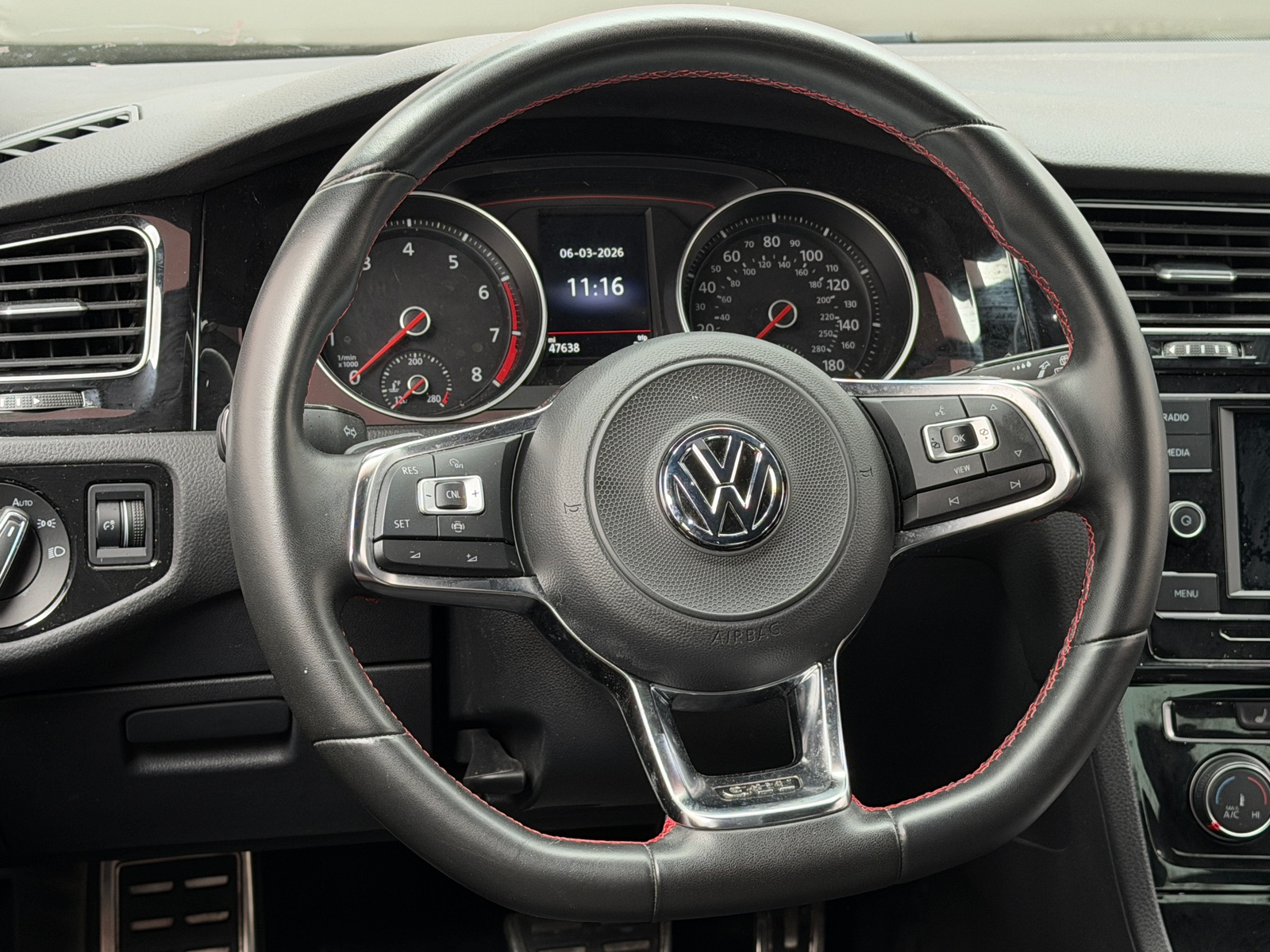 Thumbnail: 2020 Volkswagen Golf - 5