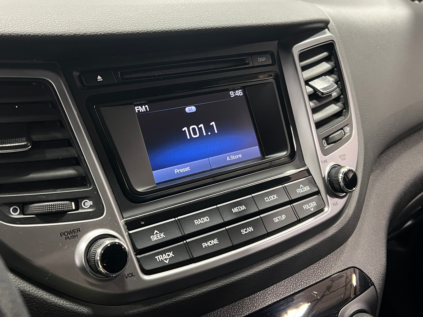 Thumbnail: 2018 Hyundai Tucson - 4
