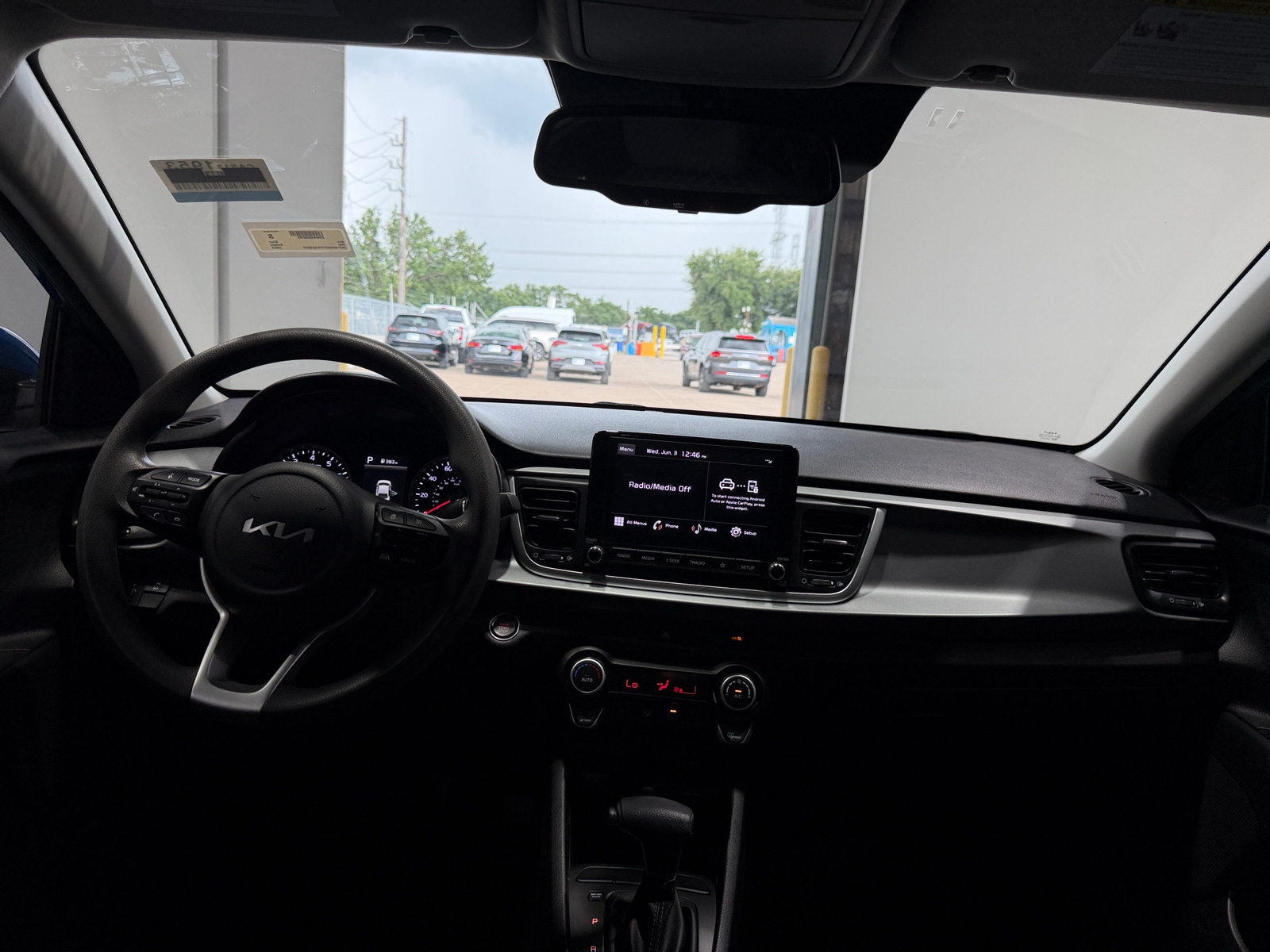 Thumbnail: 2023 Kia Rio - 3