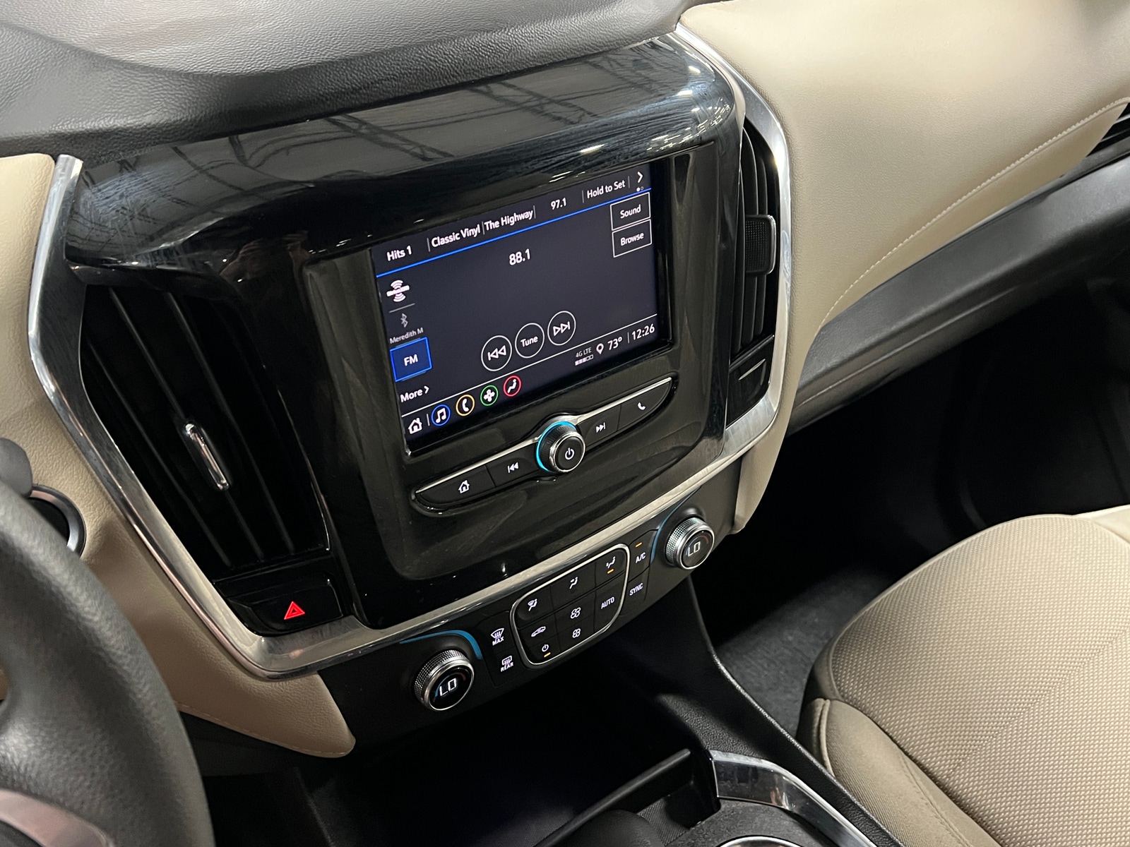 Thumbnail: 2023 Chevrolet Traverse - 4