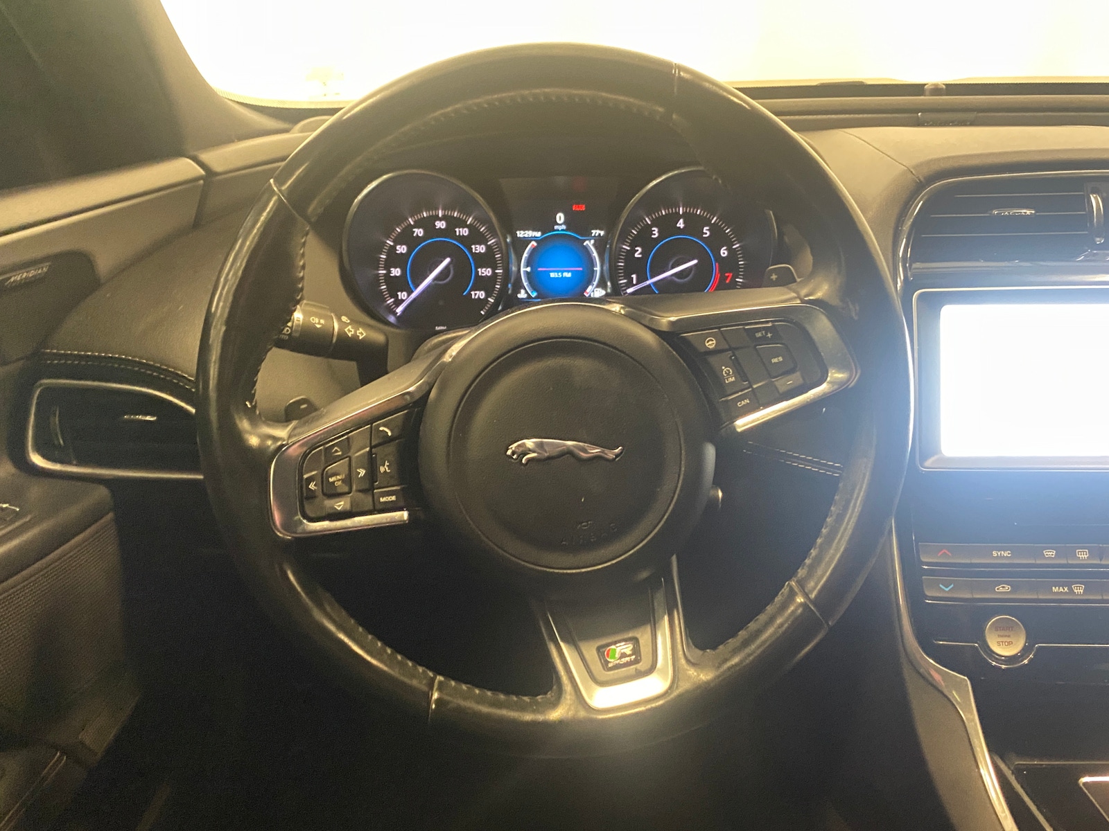 Thumbnail: 2017 Jaguar XE - 4