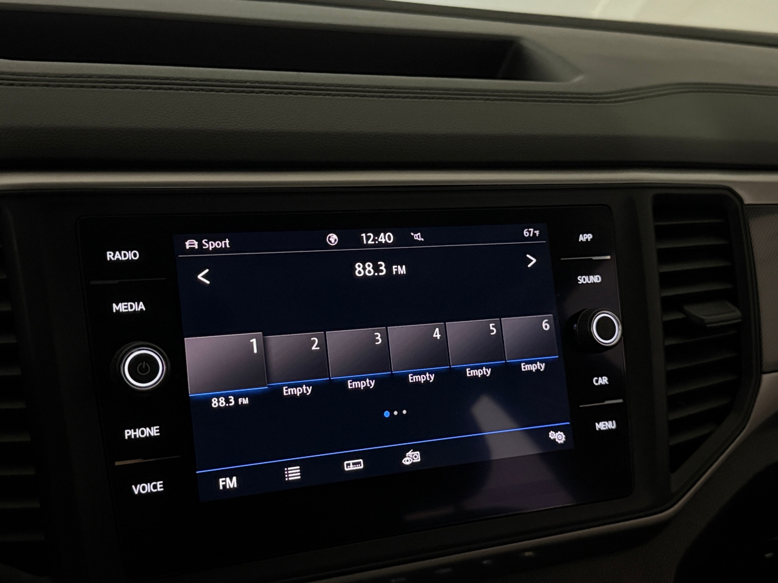 Thumbnail: 2020 Volkswagen Atlas - 3