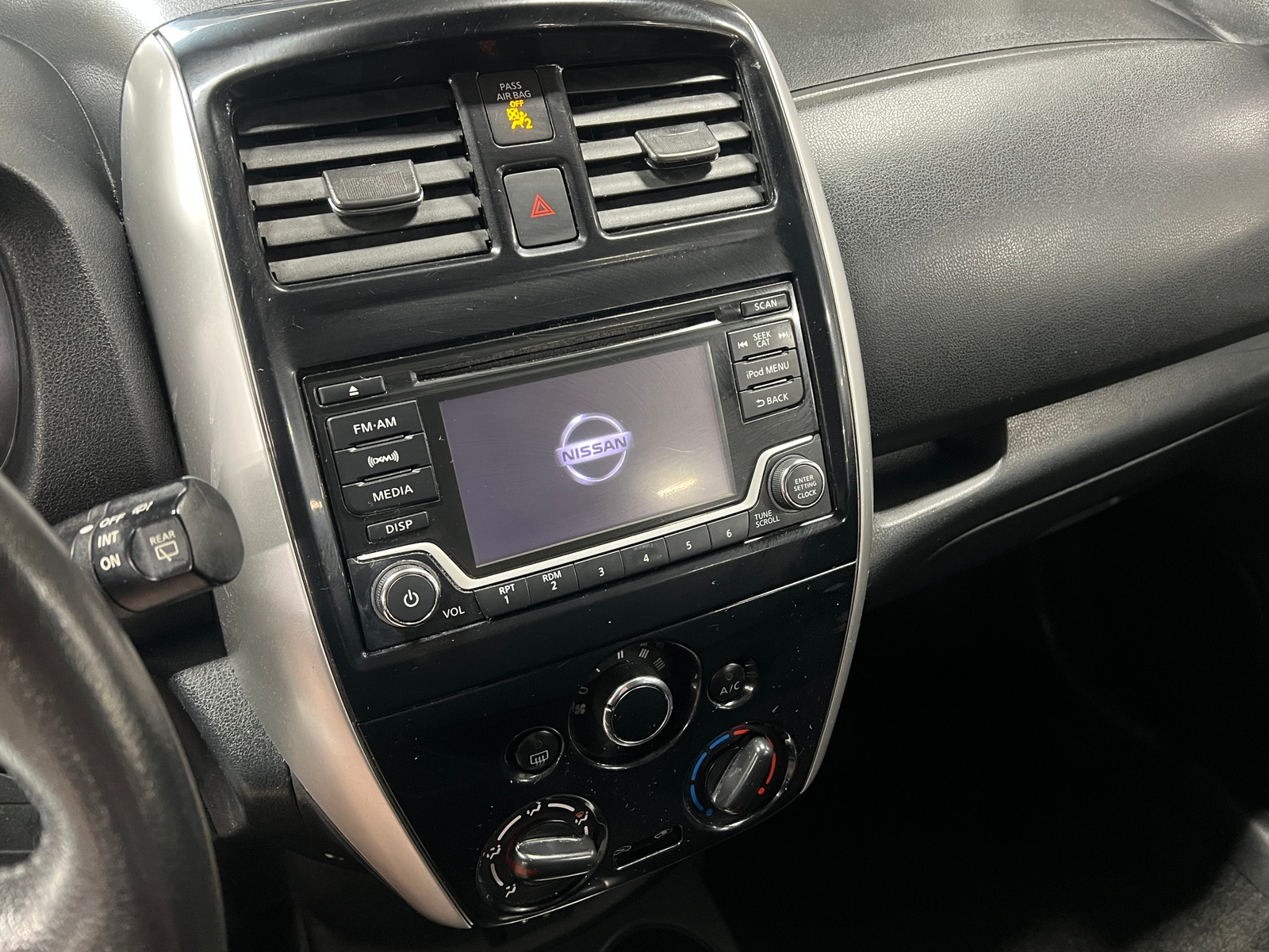 Thumbnail: 2017 Nissan Versa Note - 4