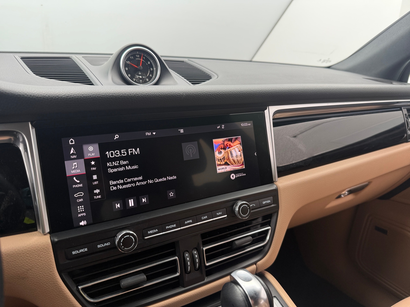 Thumbnail: 2019 Porsche Macan - 3