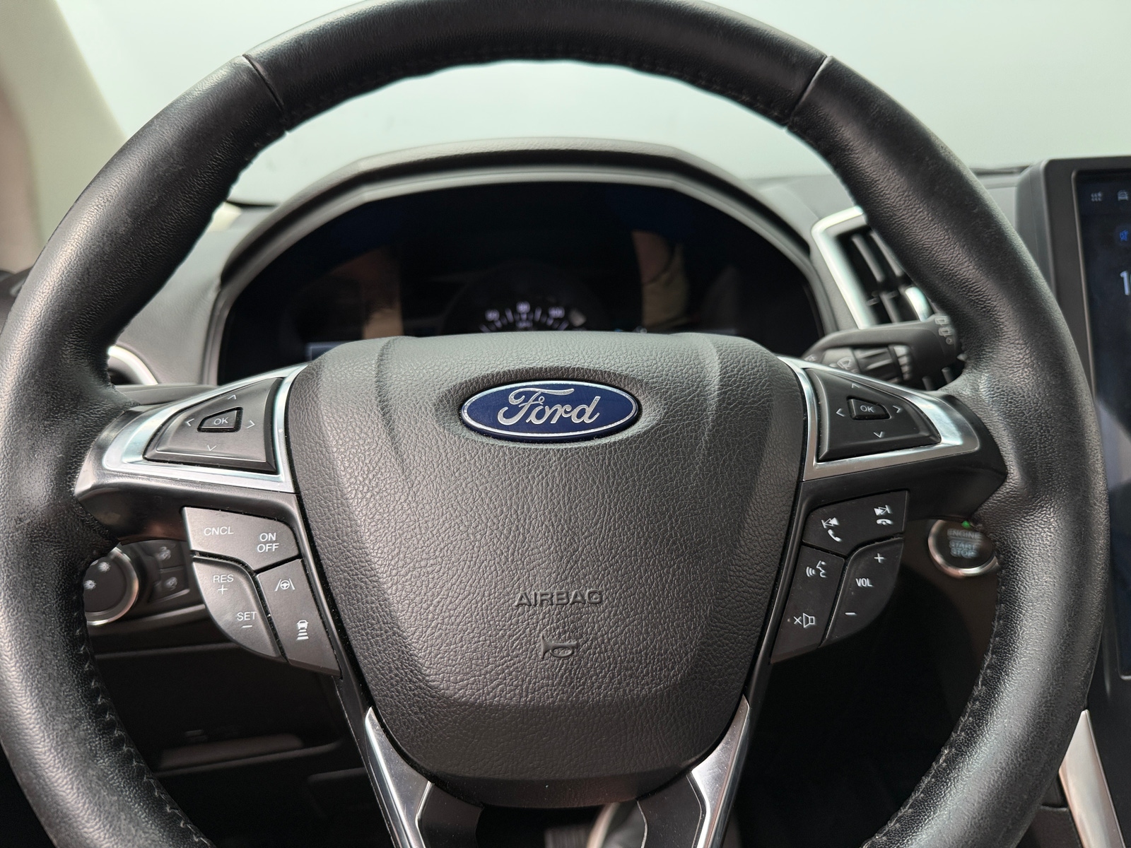 Thumbnail: 2022 Ford Edge - 4