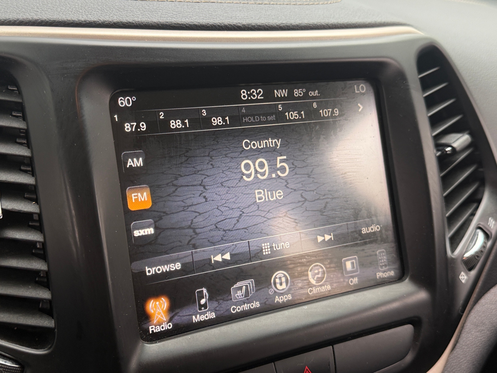 Thumbnail: 2016 Jeep Cherokee - 4