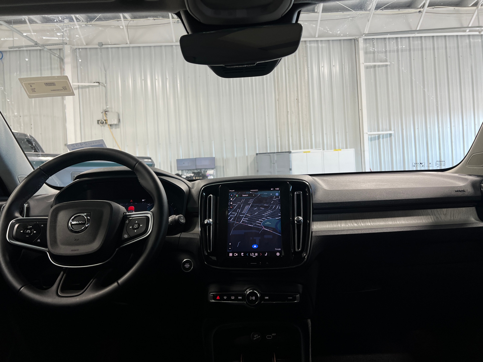 Thumbnail: 2025 Volvo XC40 - 2