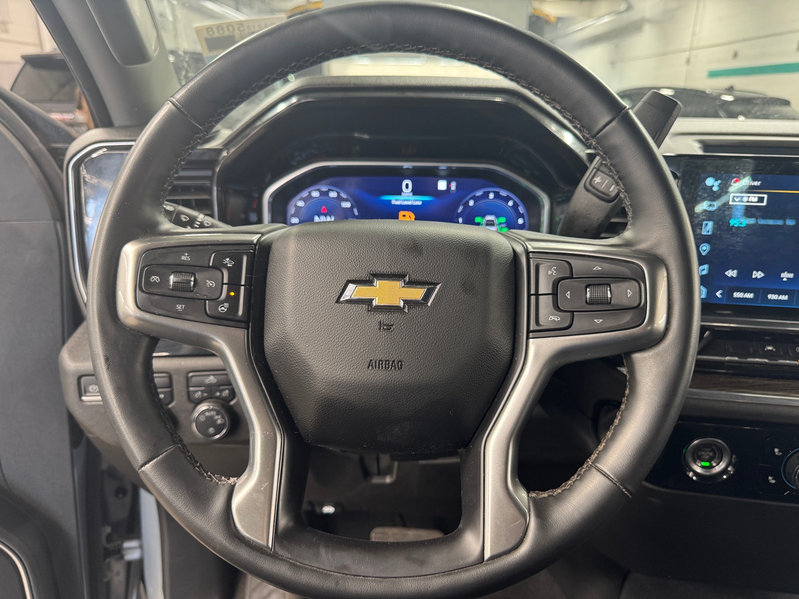Thumbnail: 2023 Chevrolet Silverado 1500 - 5
