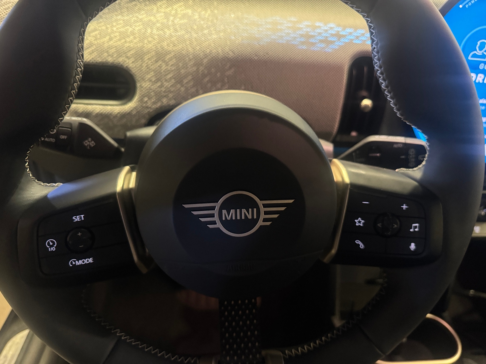Thumbnail: 2025 MINI Cooper Hardtop - 4
