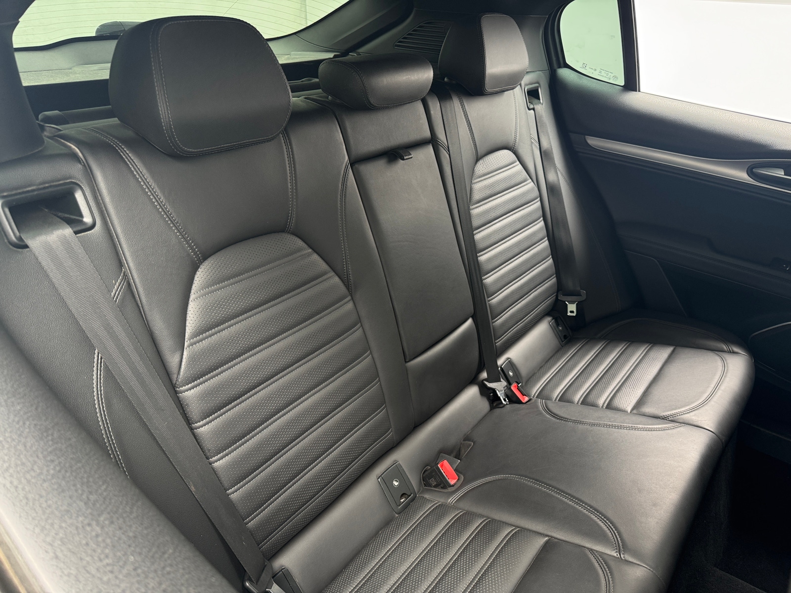 Thumbnail: 2019 Alfa Romeo Stelvio - 5