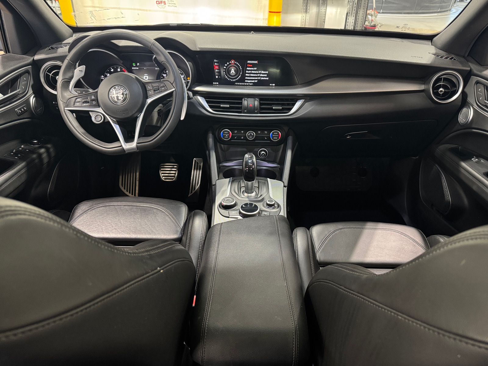 Thumbnail: 2019 Alfa Romeo Stelvio - 2