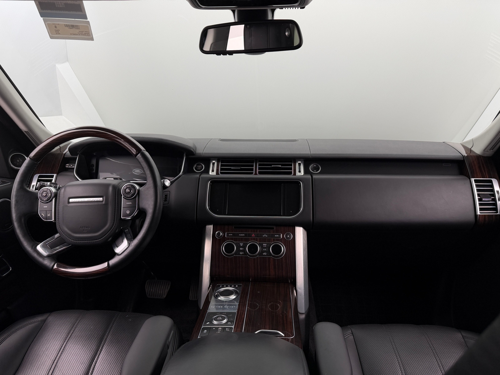 Thumbnail: 2015 Land Rover Range Rover - 2
