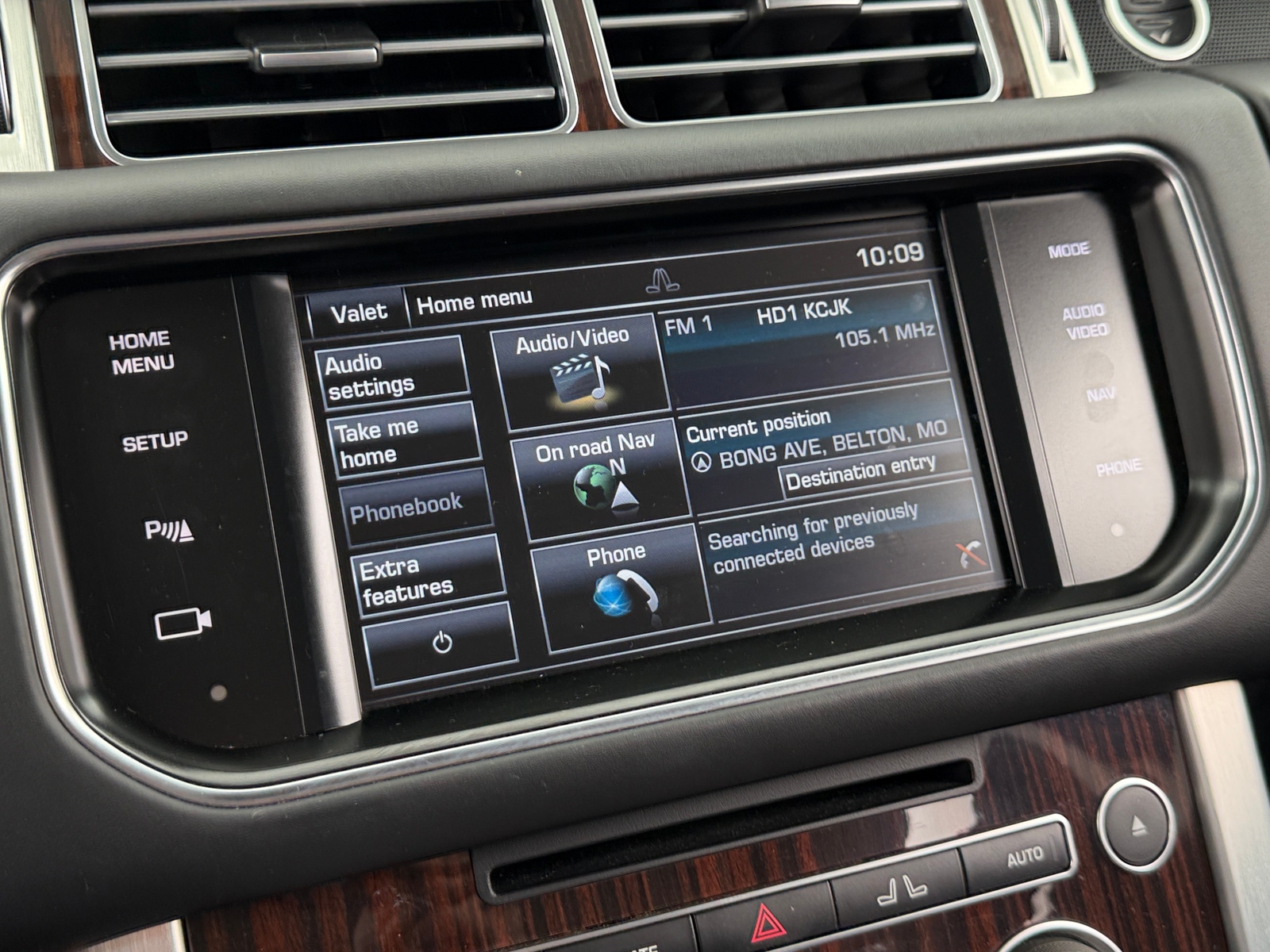Thumbnail: 2015 Land Rover Range Rover - 3
