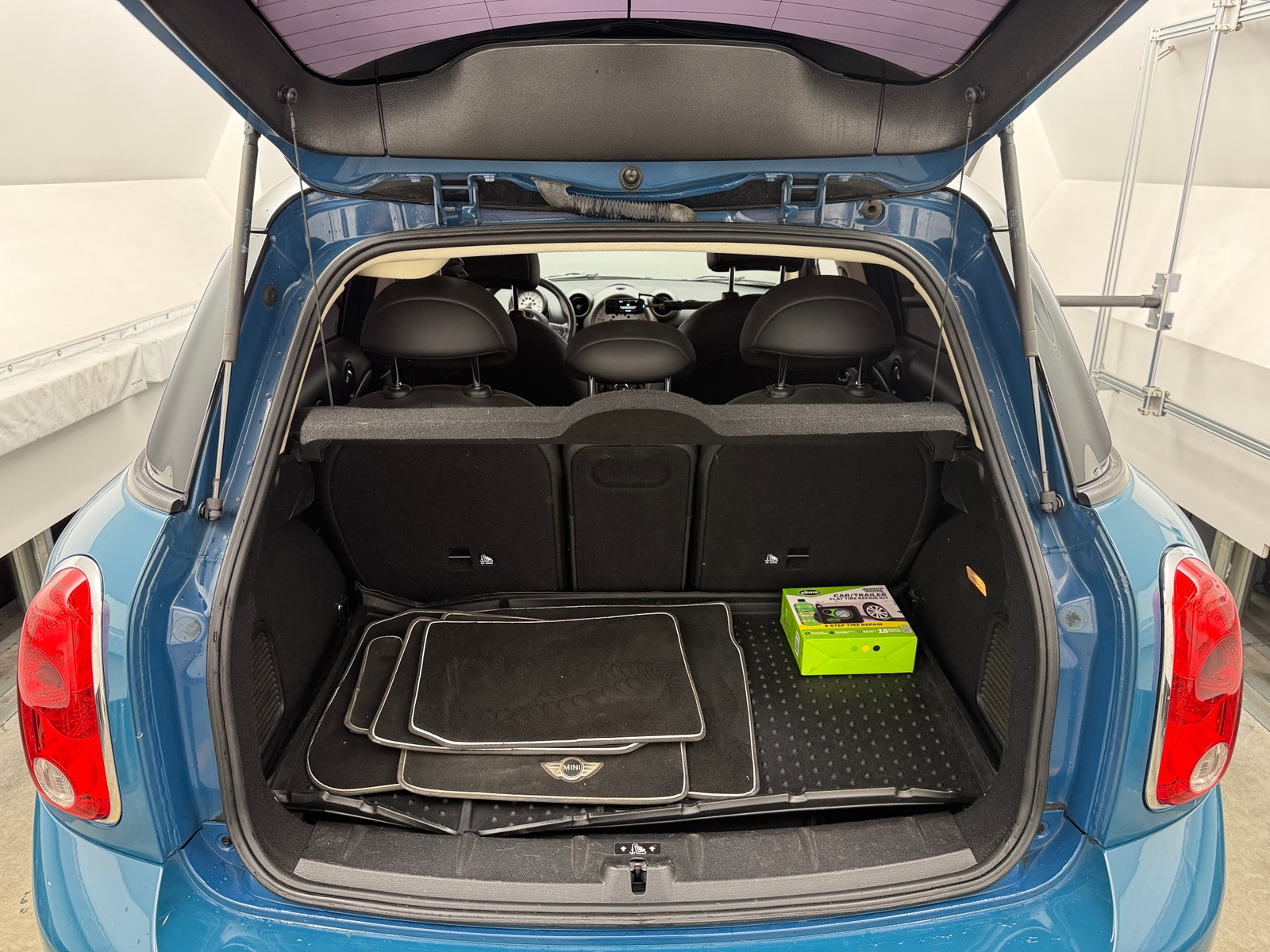 Thumbnail: 2012 MINI Cooper Countryman - 6