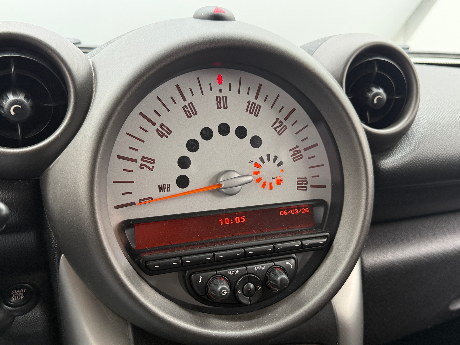 Thumbnail: 2012 MINI Cooper Countryman - 3