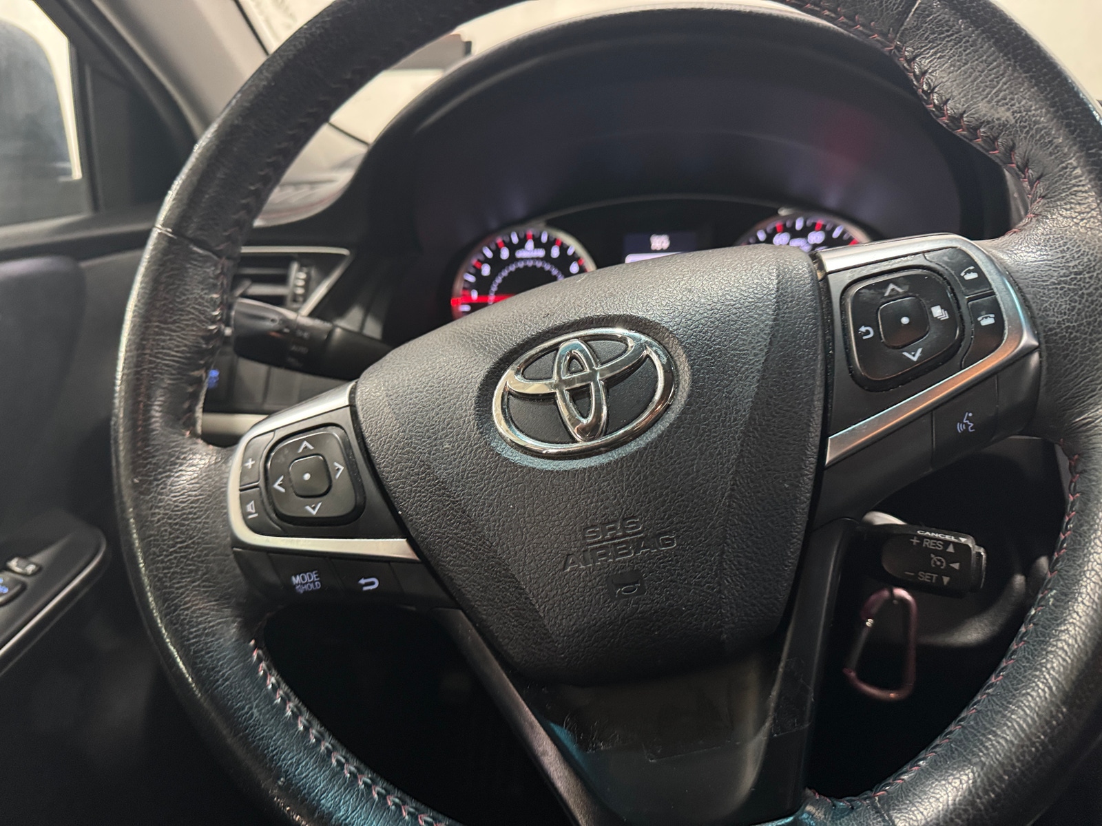 Thumbnail: 2015 Toyota Camry - 5