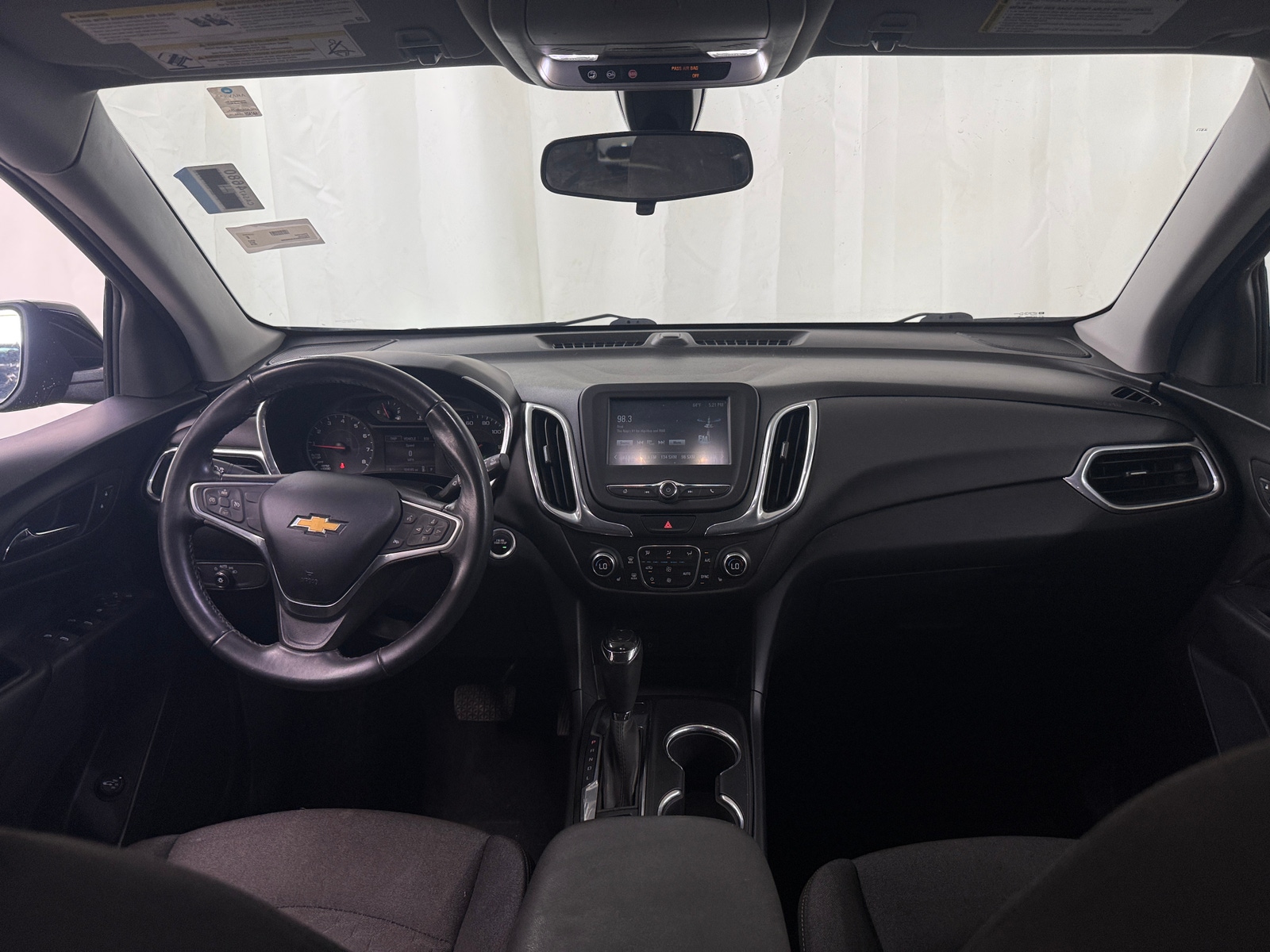 Thumbnail: 2018 Chevrolet Equinox - 3
