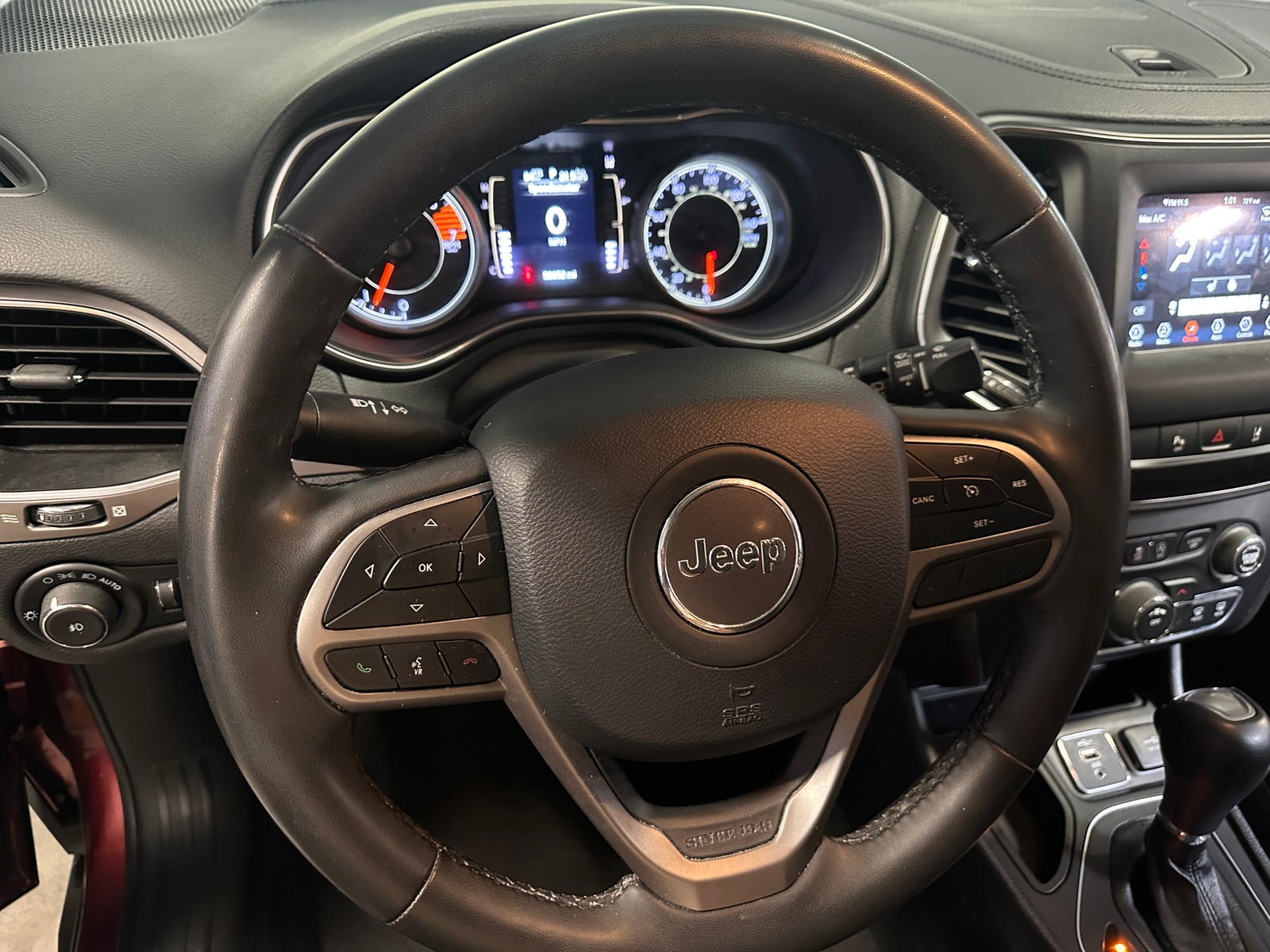 Thumbnail: 2021 Jeep Cherokee - 5