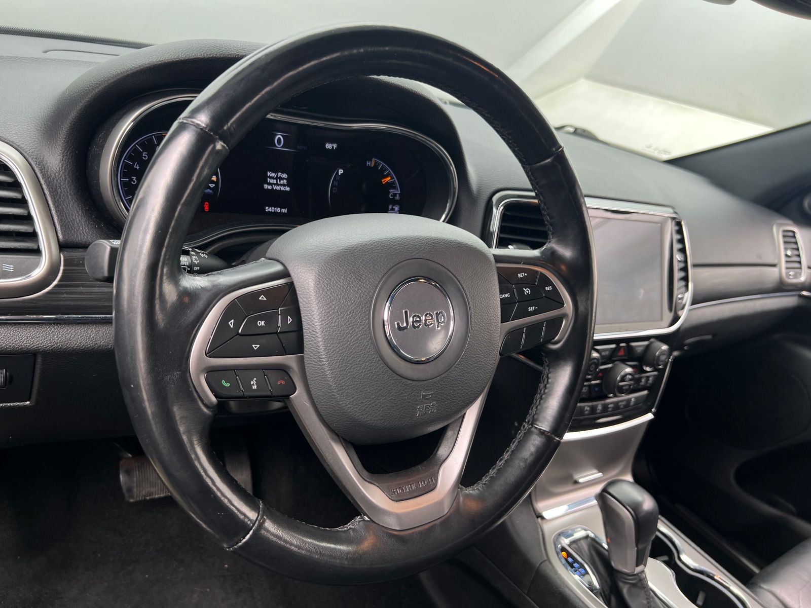 Thumbnail: 2022 Jeep Grand Cherokee - 4