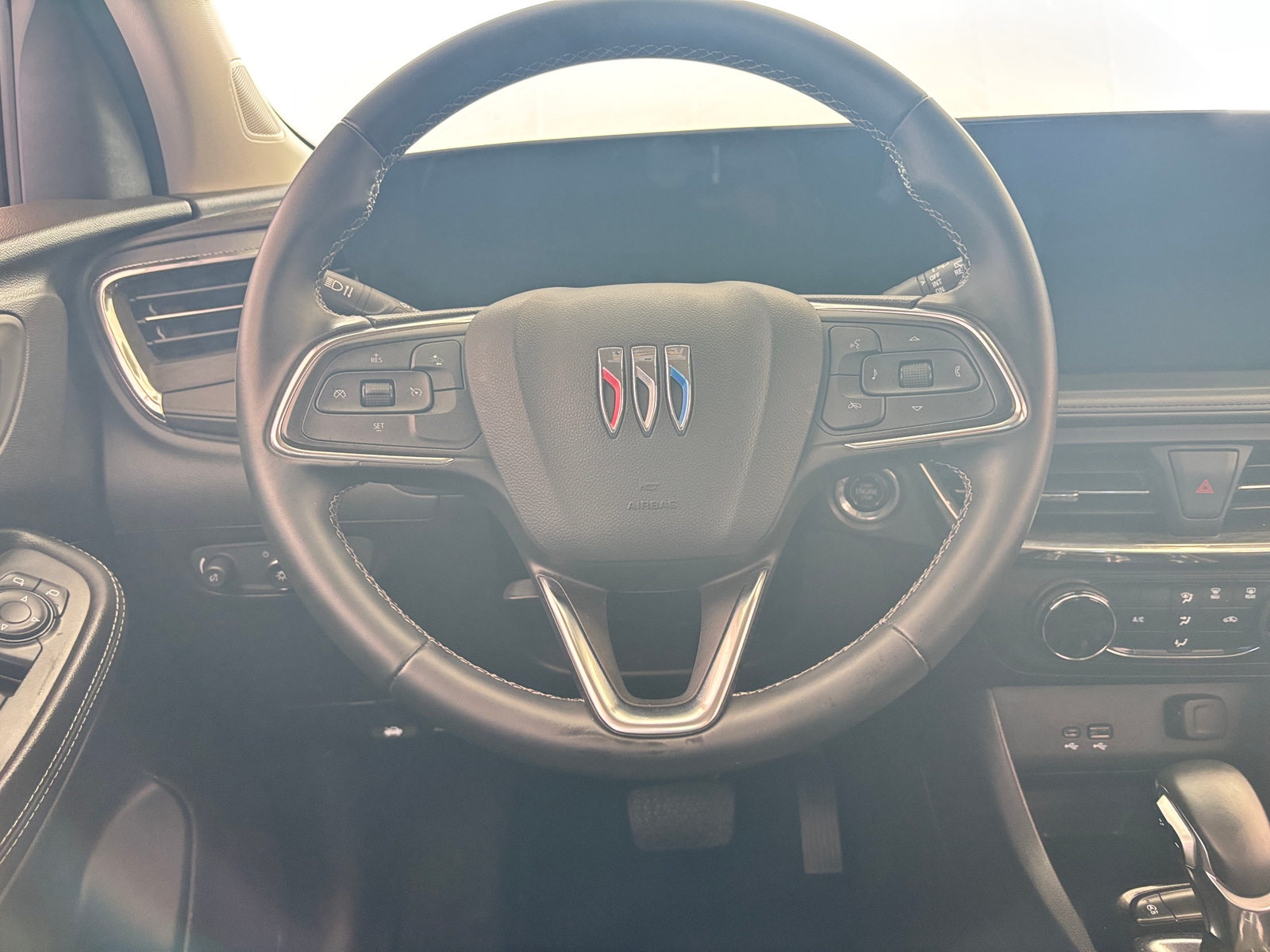 Thumbnail: 2025 Buick Encore GX - 4
