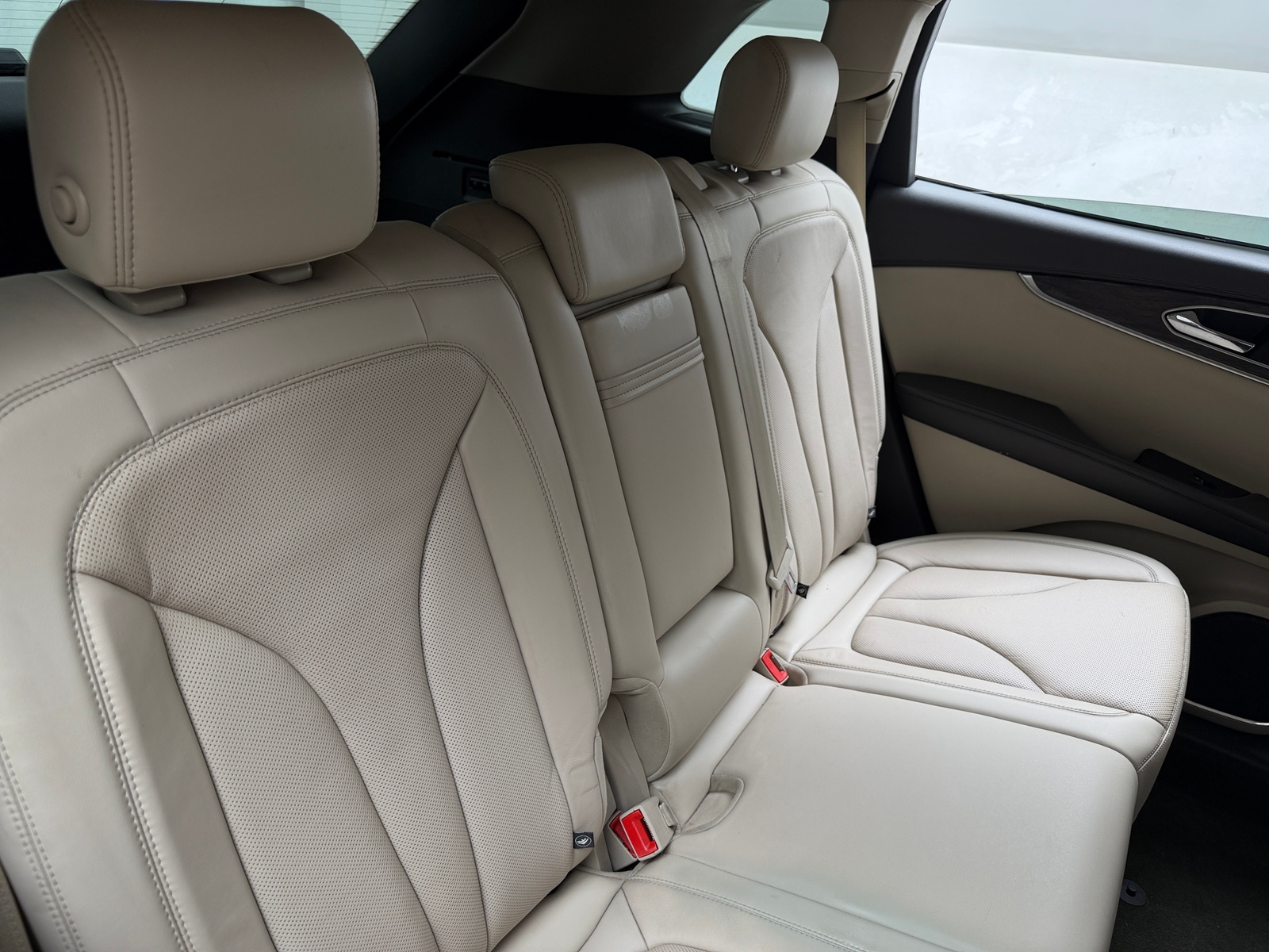 Thumbnail: 2019 Lincoln Nautilus - 5