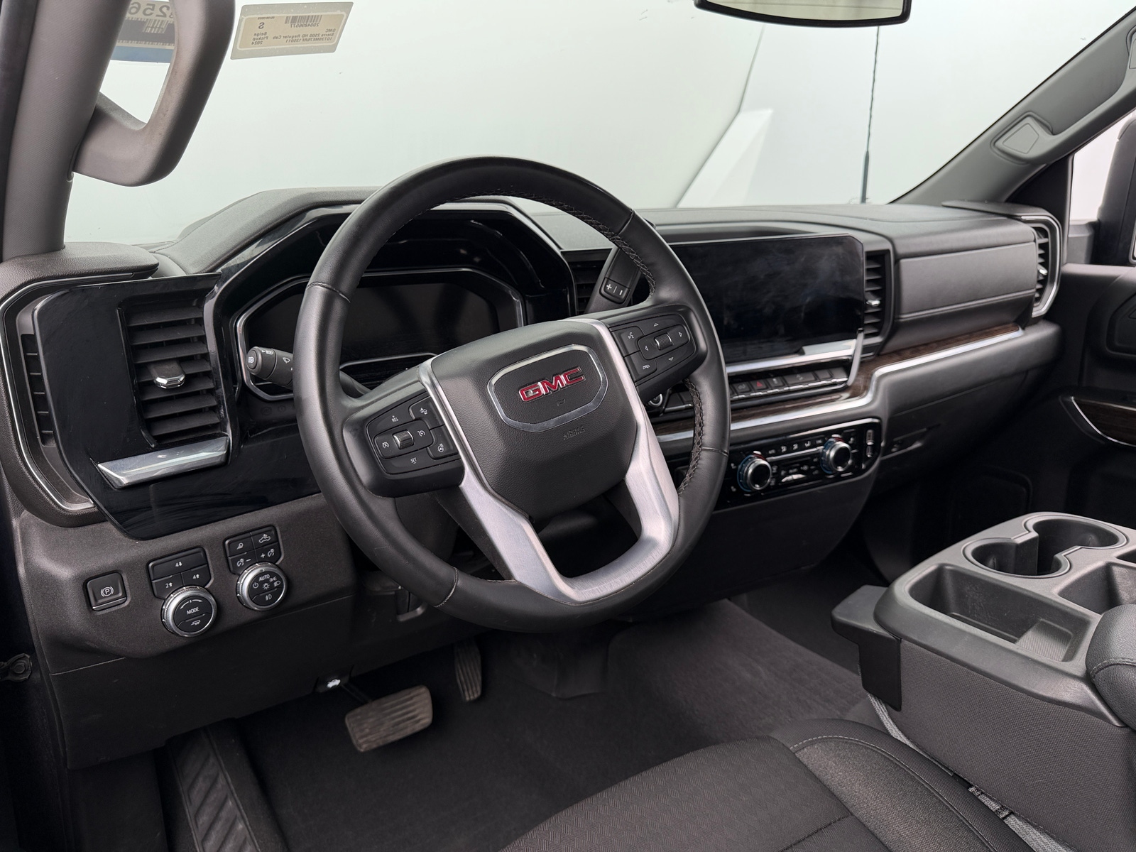 Thumbnail: 2024 GMC Sierra 2500 - 3