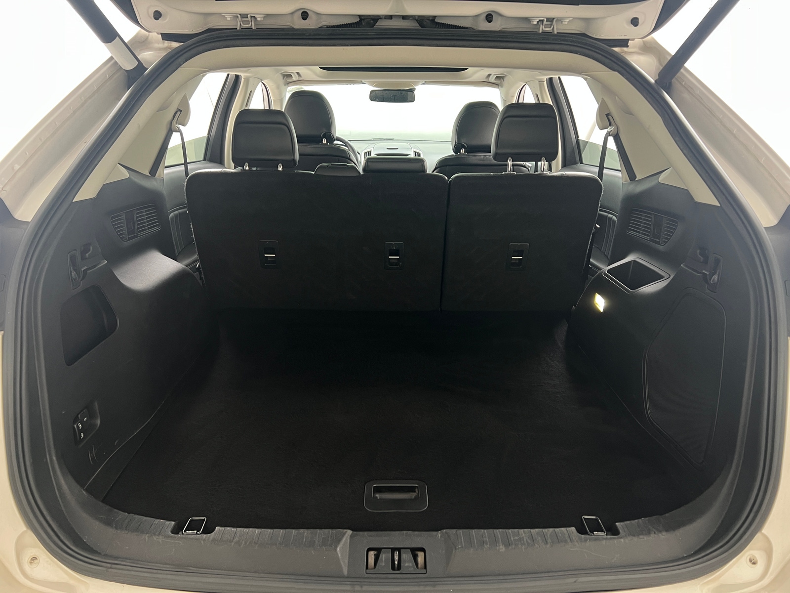 Thumbnail: 2016 Ford Edge - 6