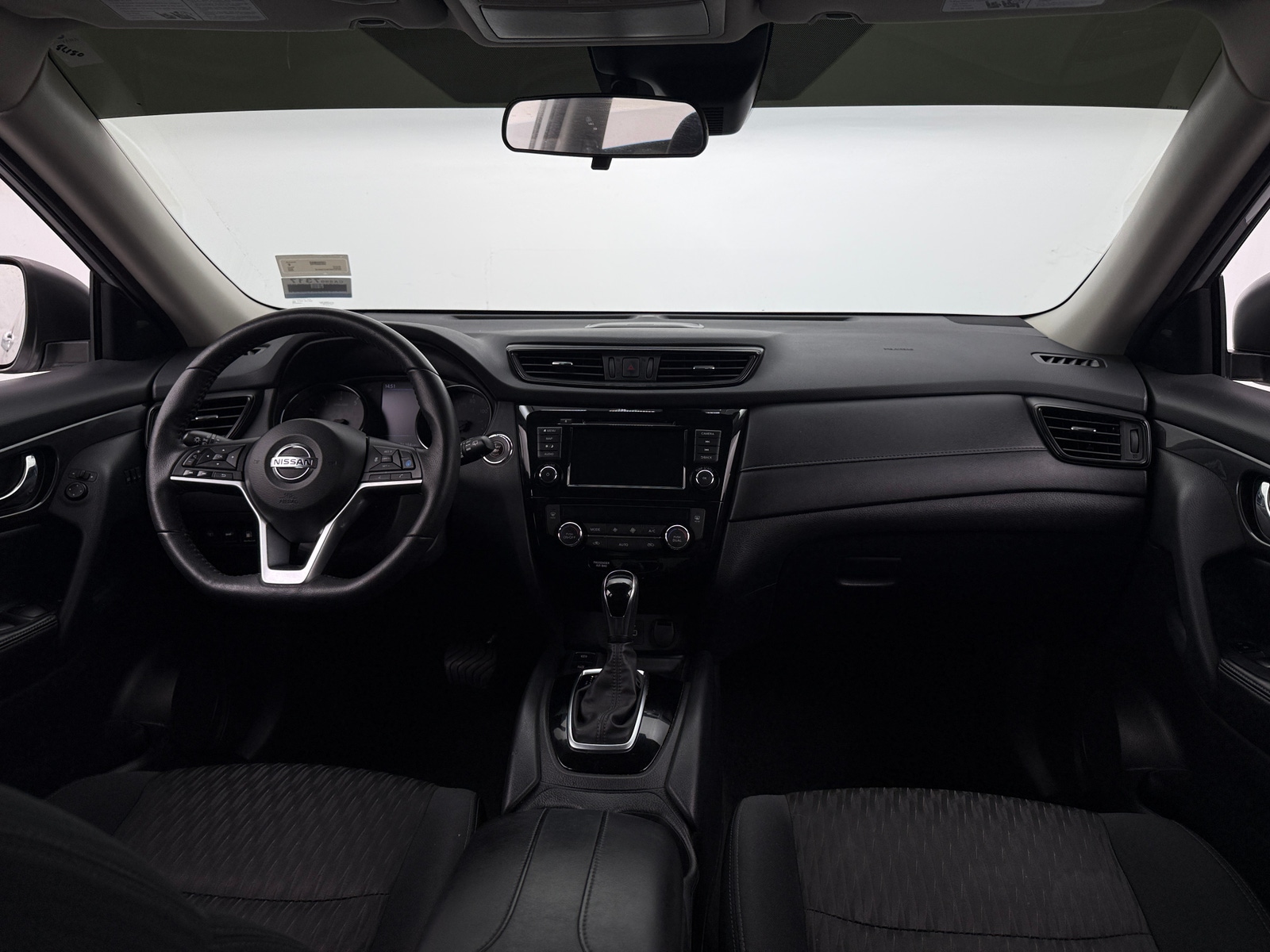 Thumbnail: 2020 Nissan Rogue - 3