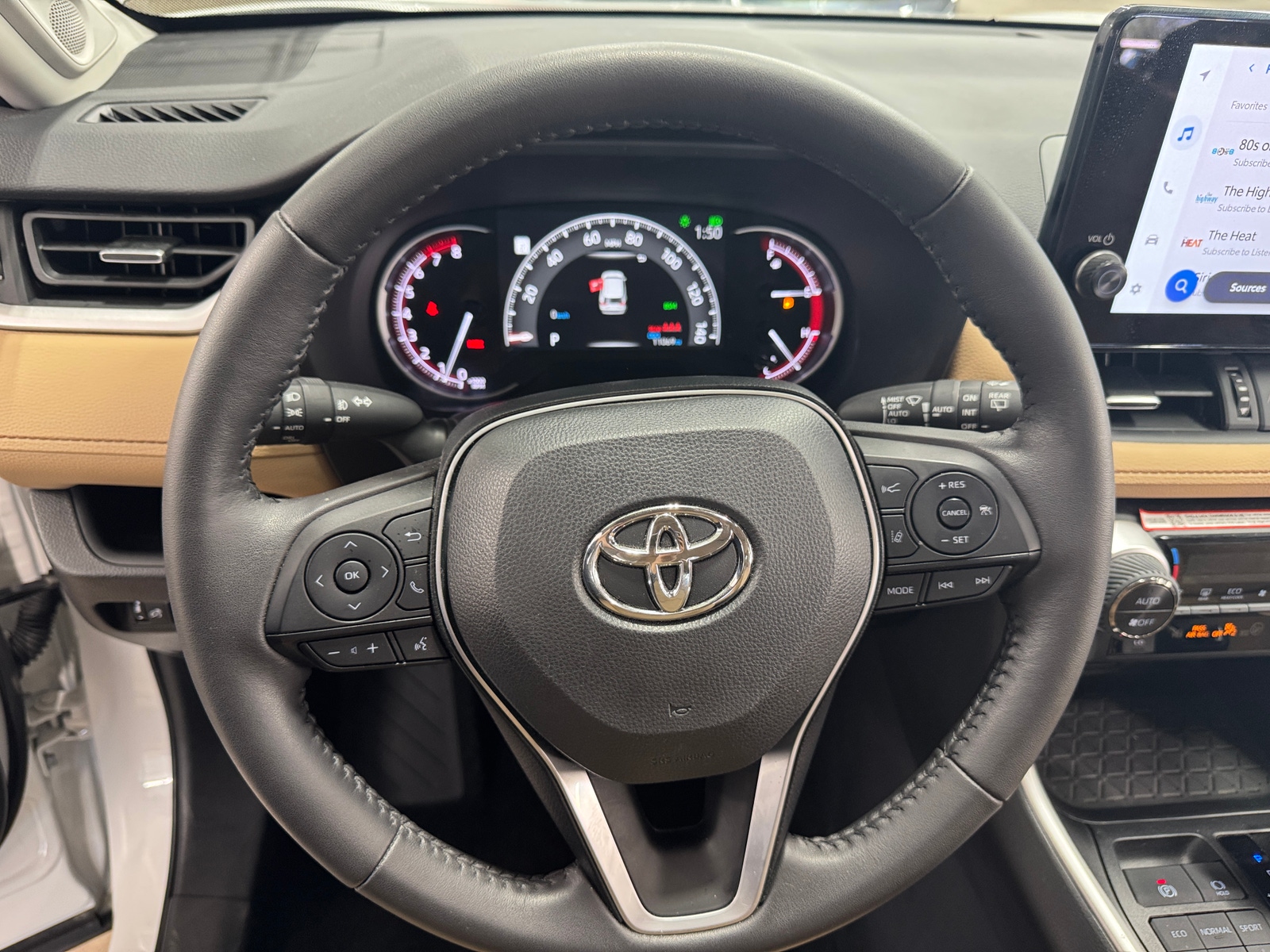 Thumbnail: 2025 Toyota RAV4 - 4