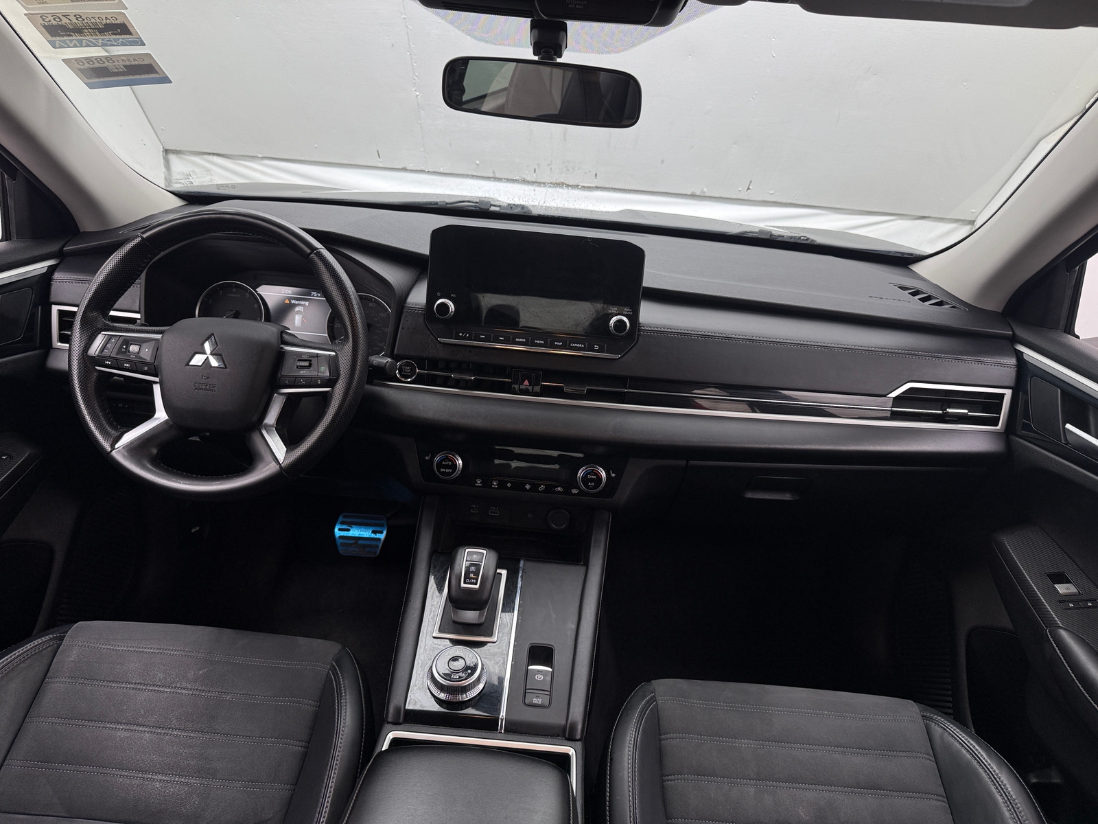 Thumbnail: 2022 Mitsubishi Outlander - 2