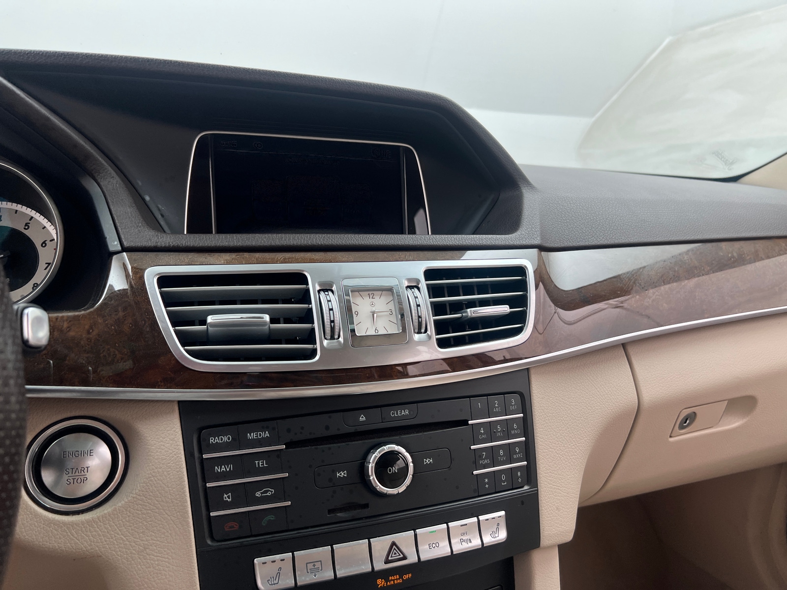 Thumbnail: 2016 Mercedes-Benz E-Class - 3