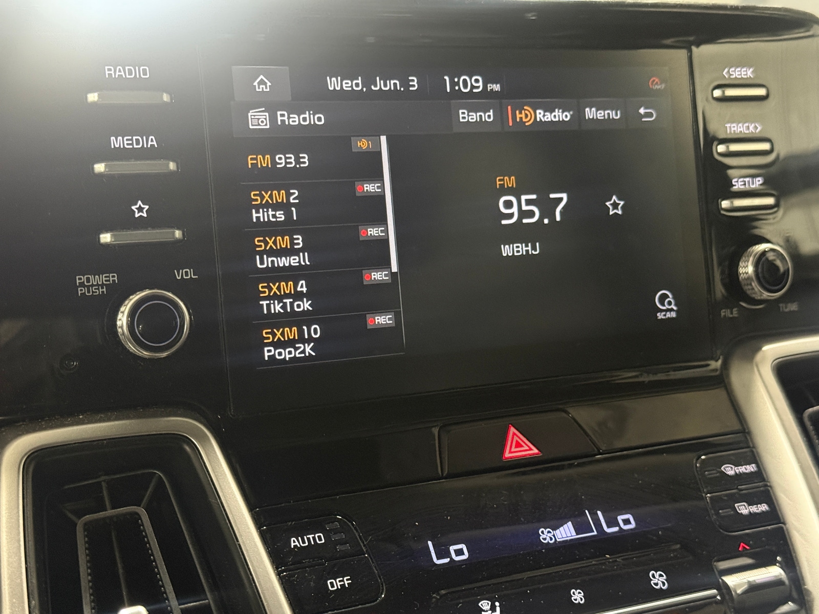 Thumbnail: 2021 Kia Sorento - 3