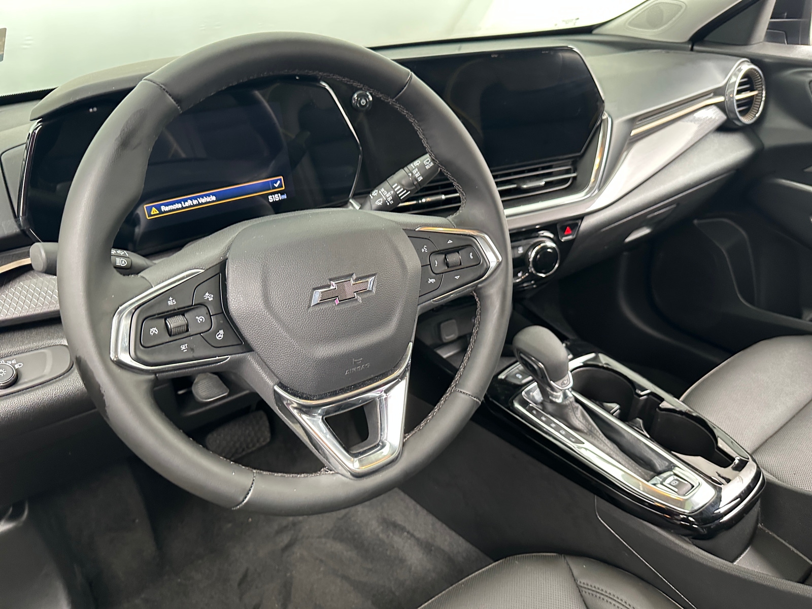 Thumbnail: 2026 Chevrolet Trax - 5