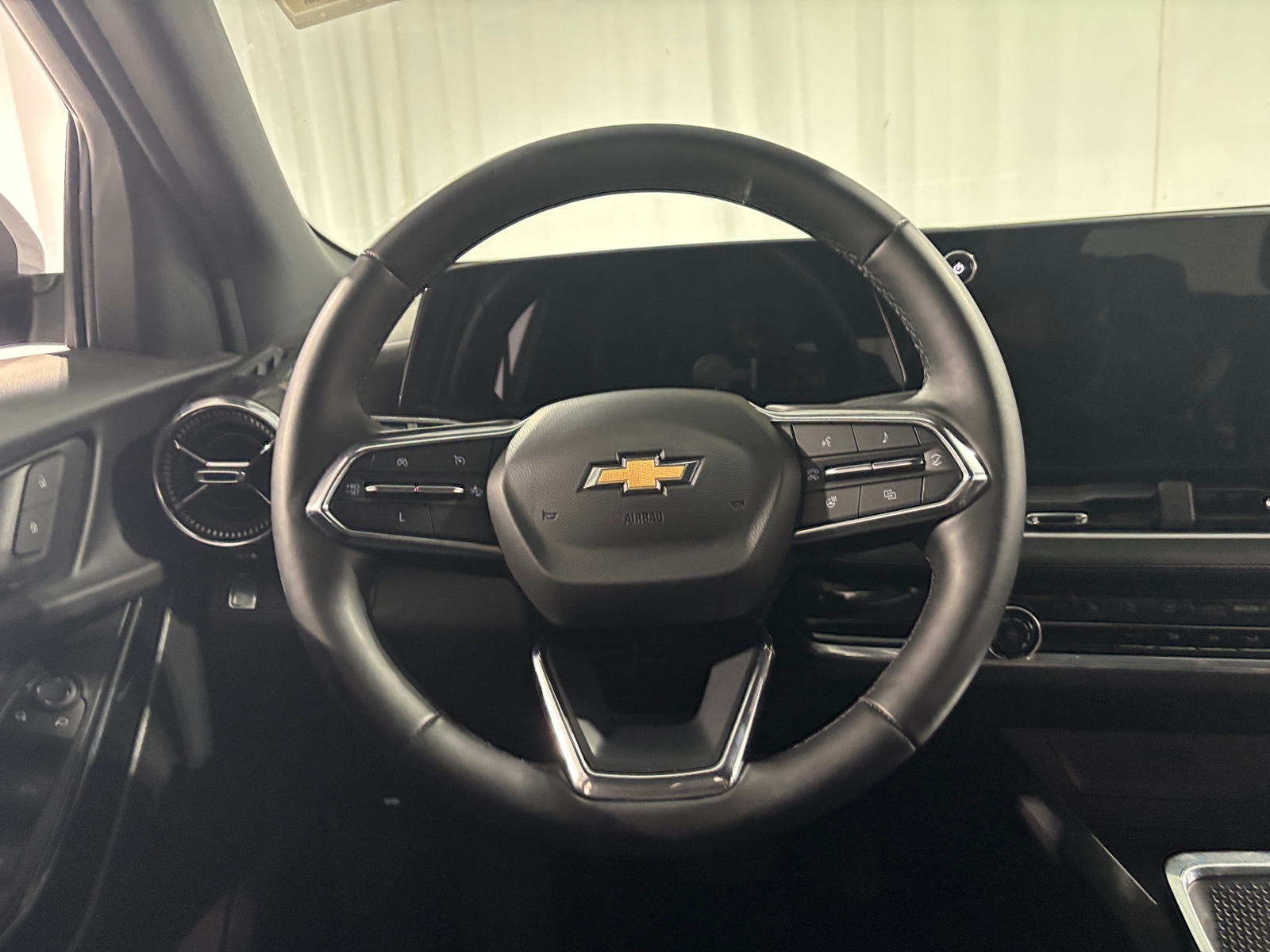 Thumbnail: 2025 Chevrolet Equinox - 5